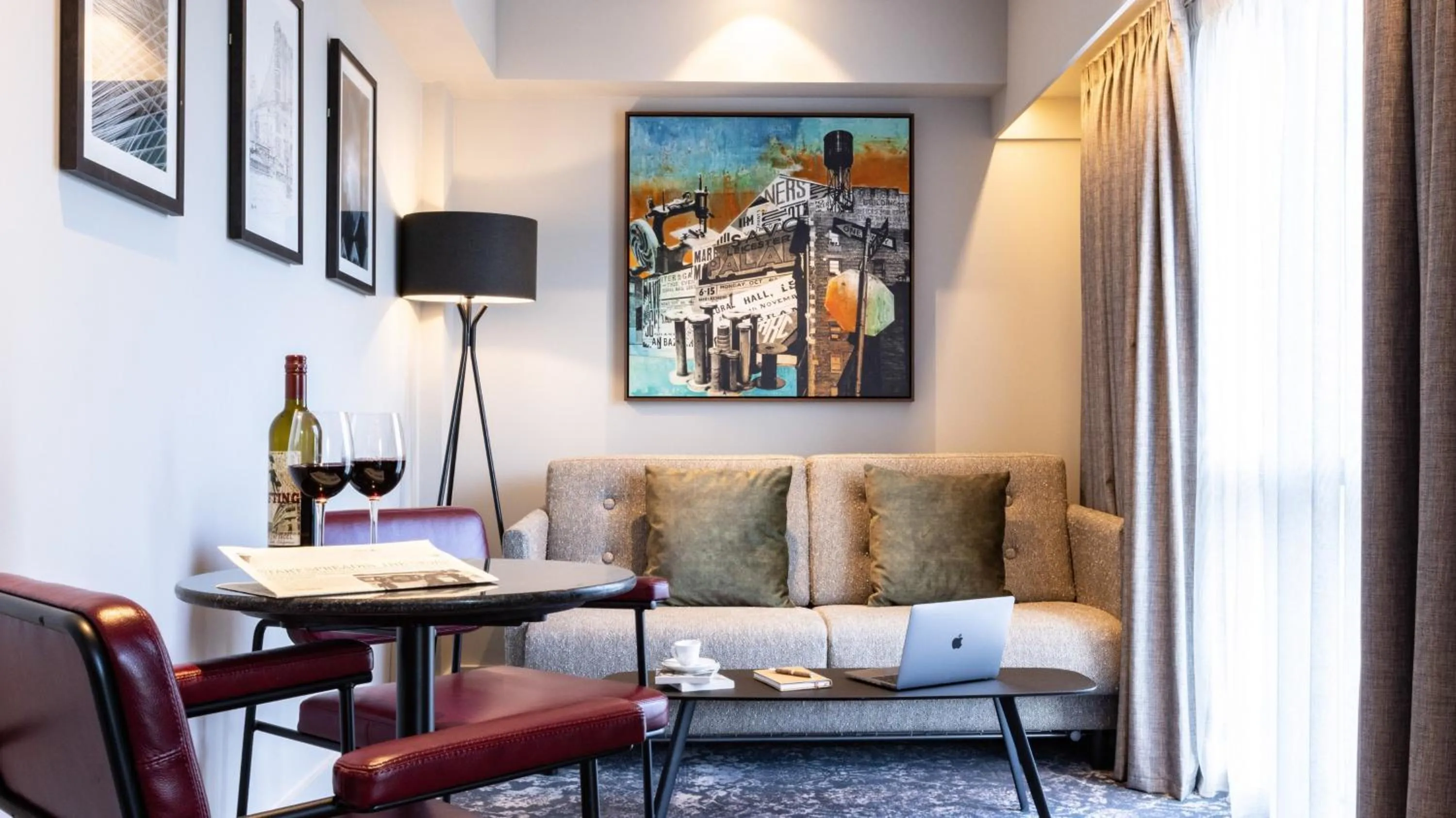 Photo of the whole room in voco Leicester by IHG