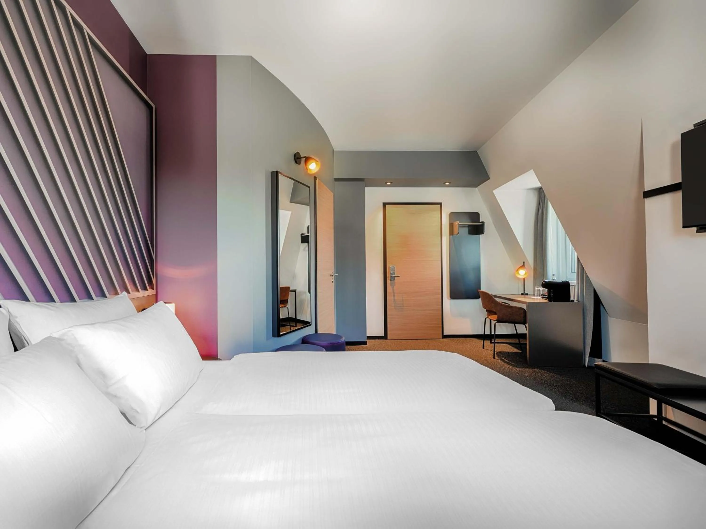 Photo of the whole room, Bed in B&B HOTEL Gießen-City