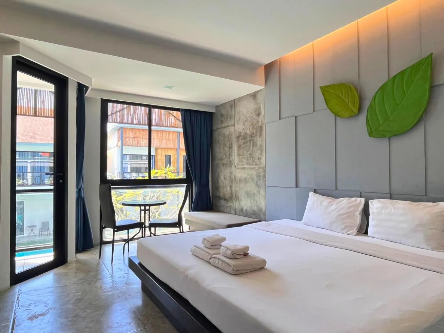 Property building, Bed in Z&Z Resort