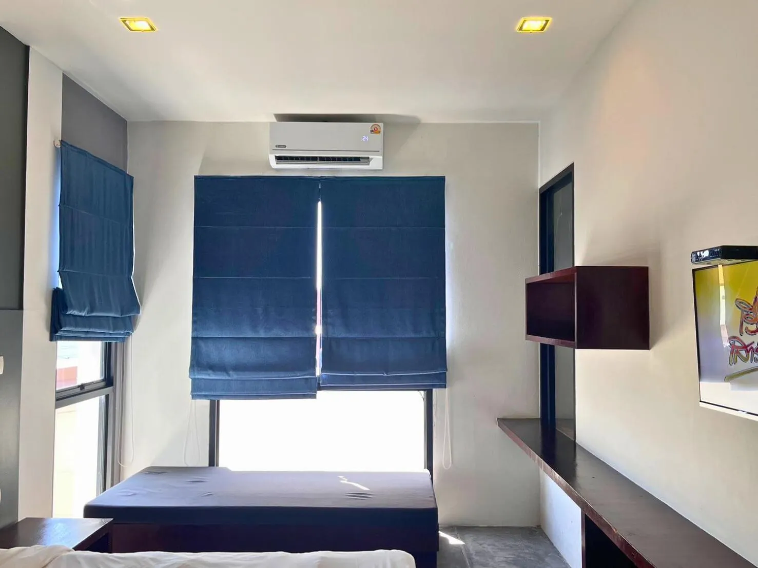 Property building, Bed in Z&Z Resort