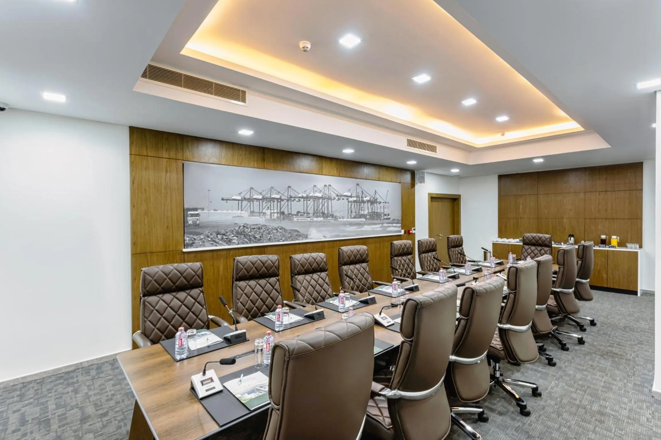 Meeting/conference room in Alisa Hotel Tema