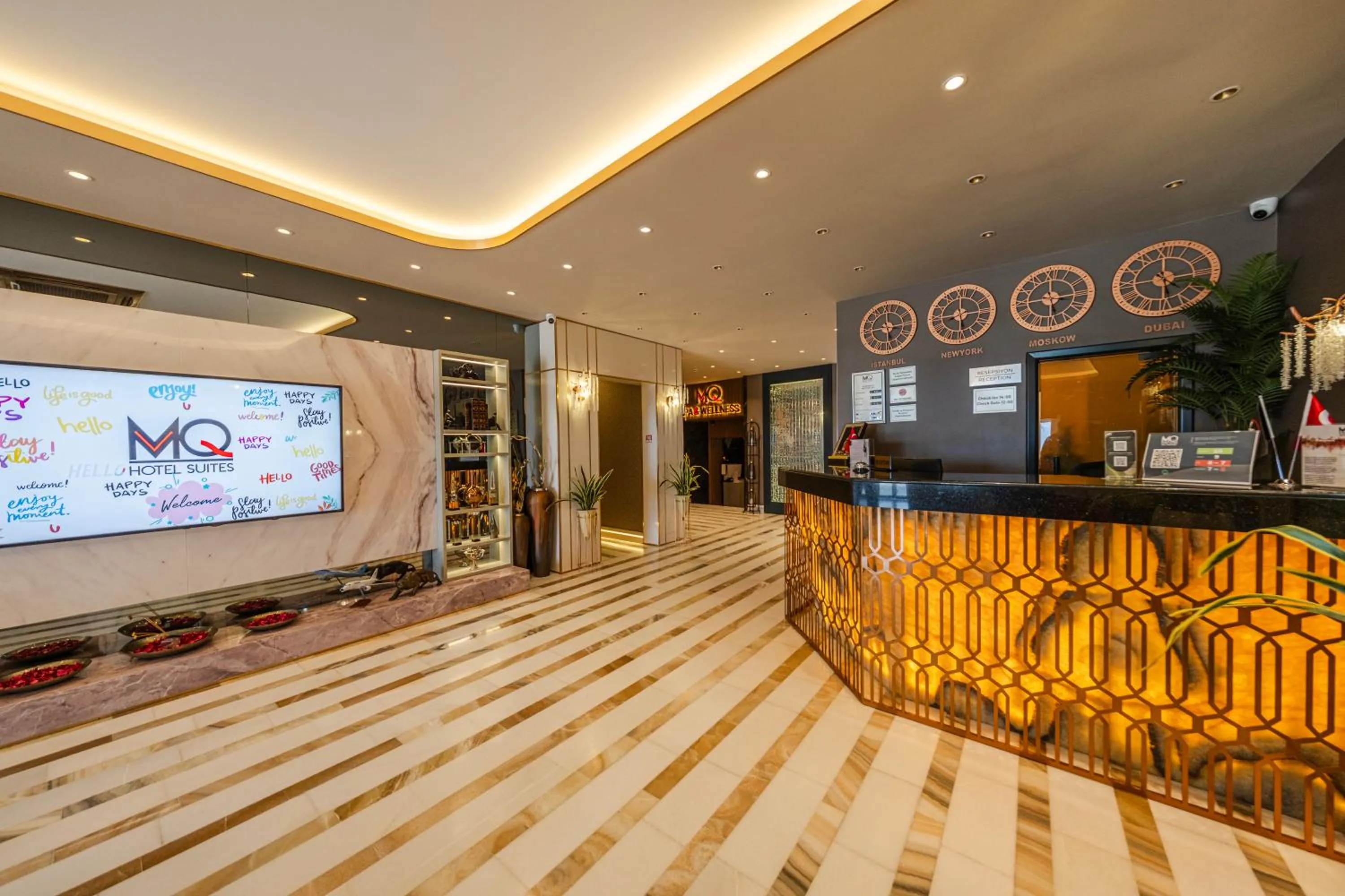 MQ Hotel Suites & SPA