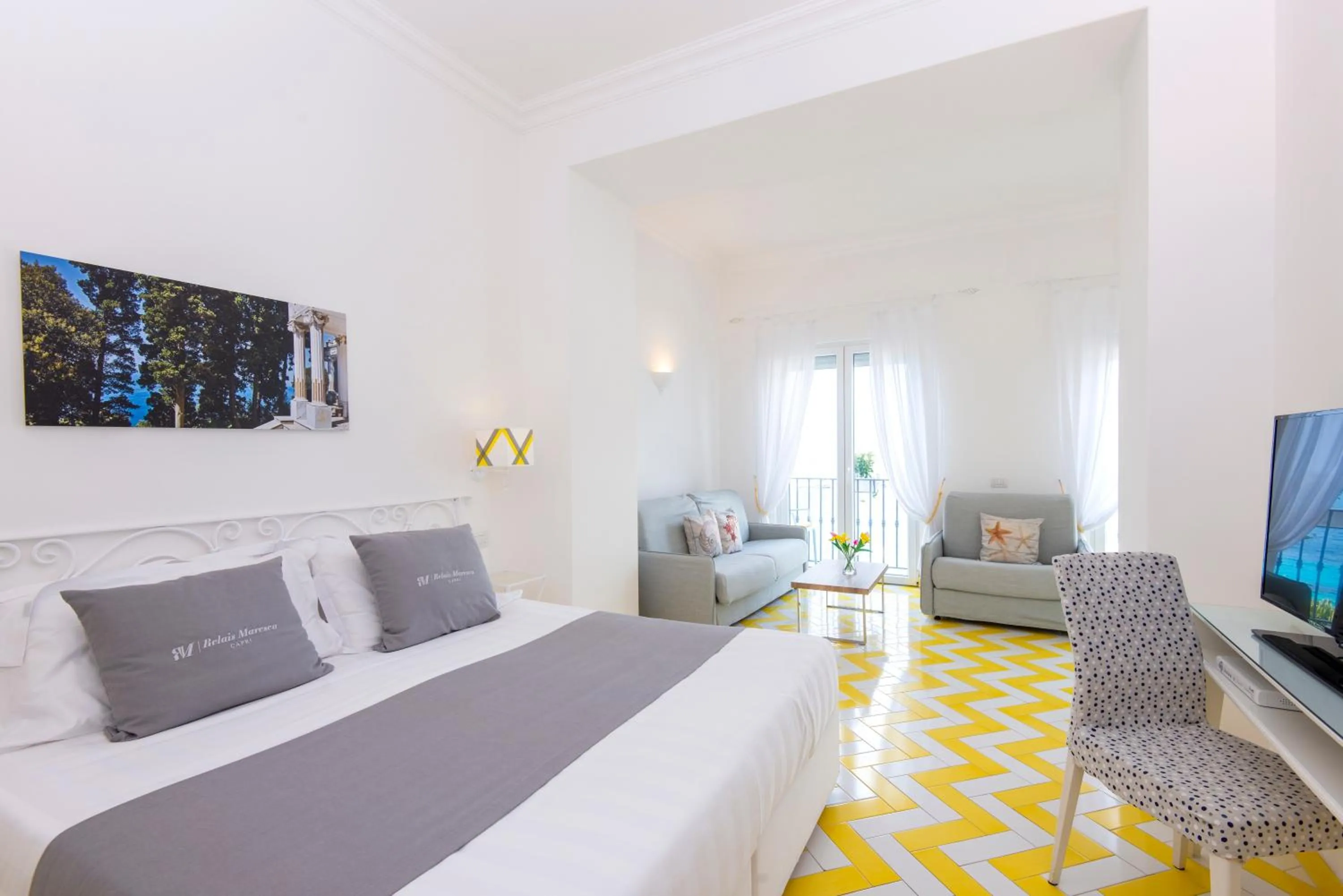 Bedroom, Bed in Relais Maresca Luxury Small Hotel & Terrace Restaurant