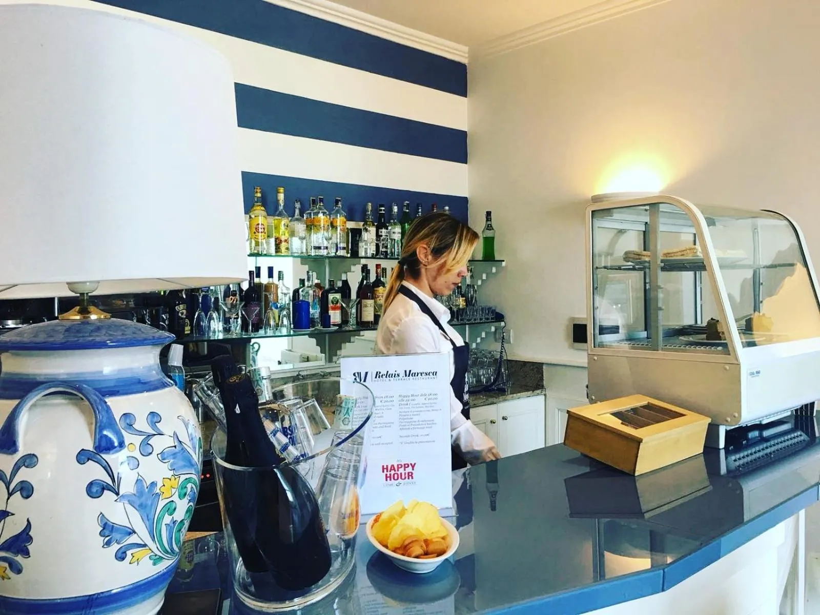 Lounge or bar in Relais Maresca Luxury Small Hotel & Terrace Restaurant