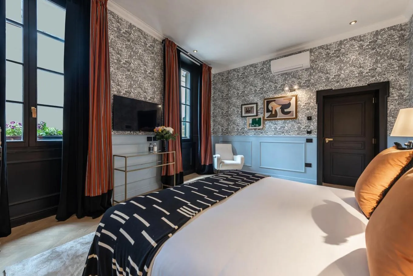 Photo of the whole room, Bed in The Couper Sant'Andrea