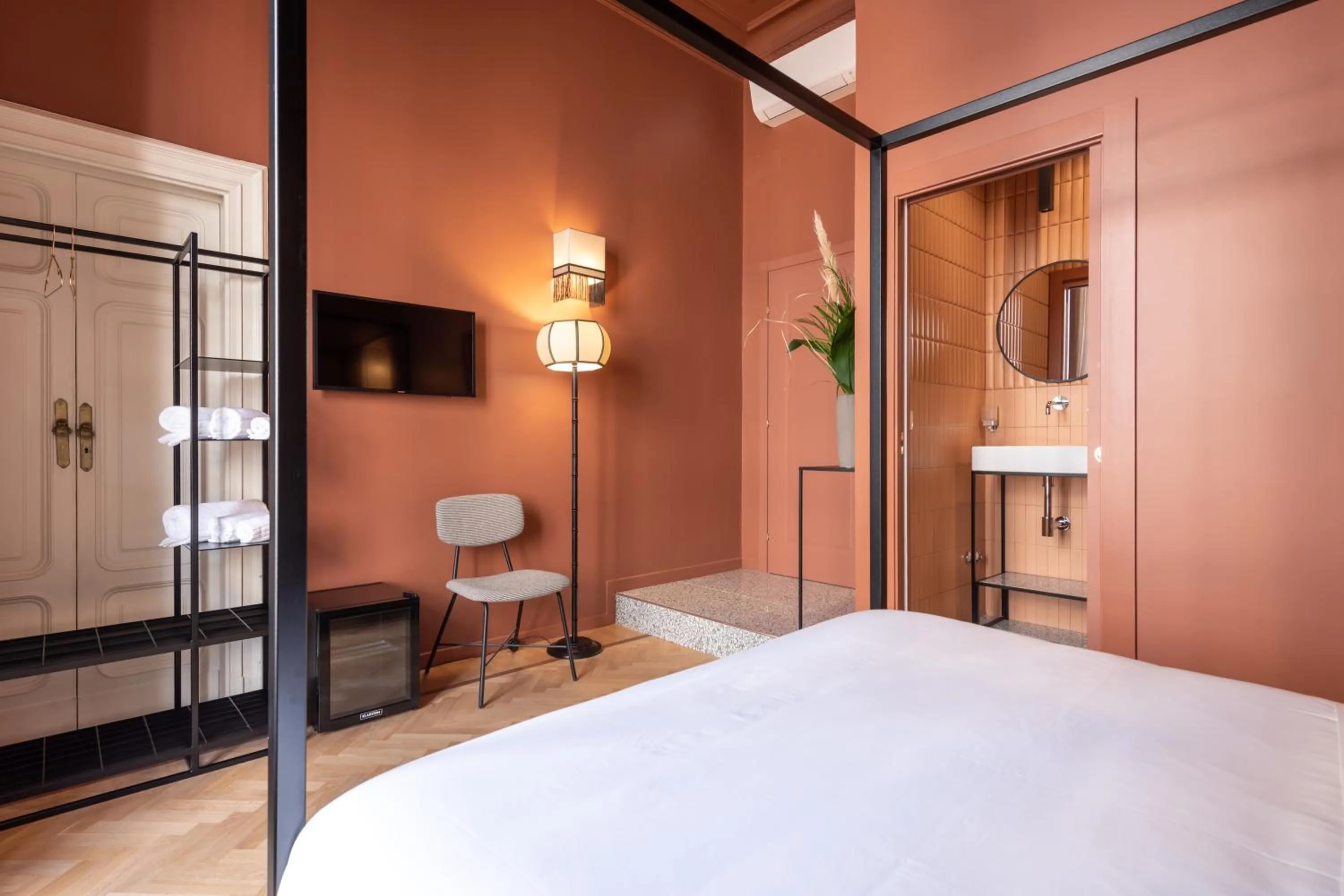 Photo of the whole room, Bed in The Couper Sant'Andrea