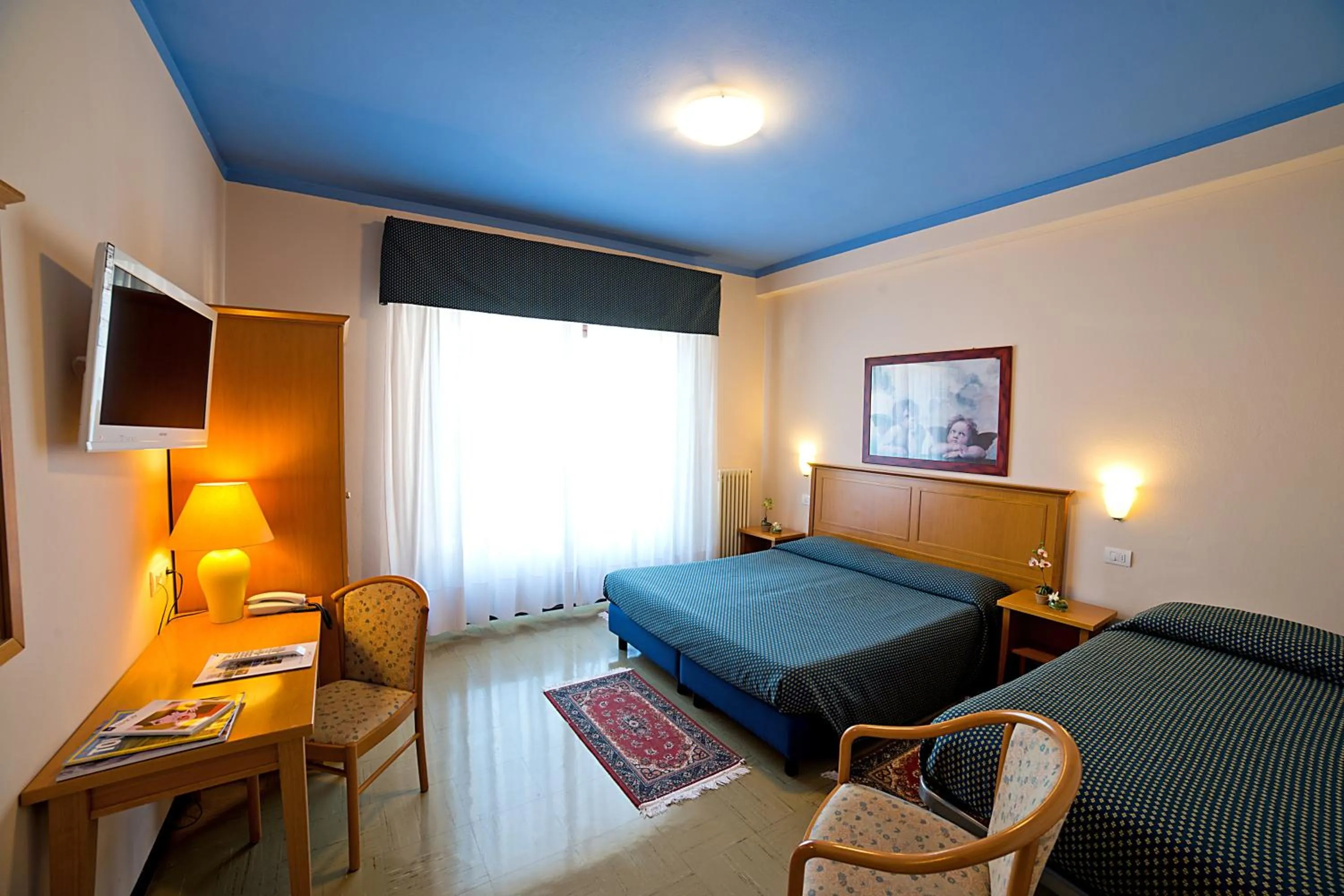 Photo of the whole room in Hotel Europa