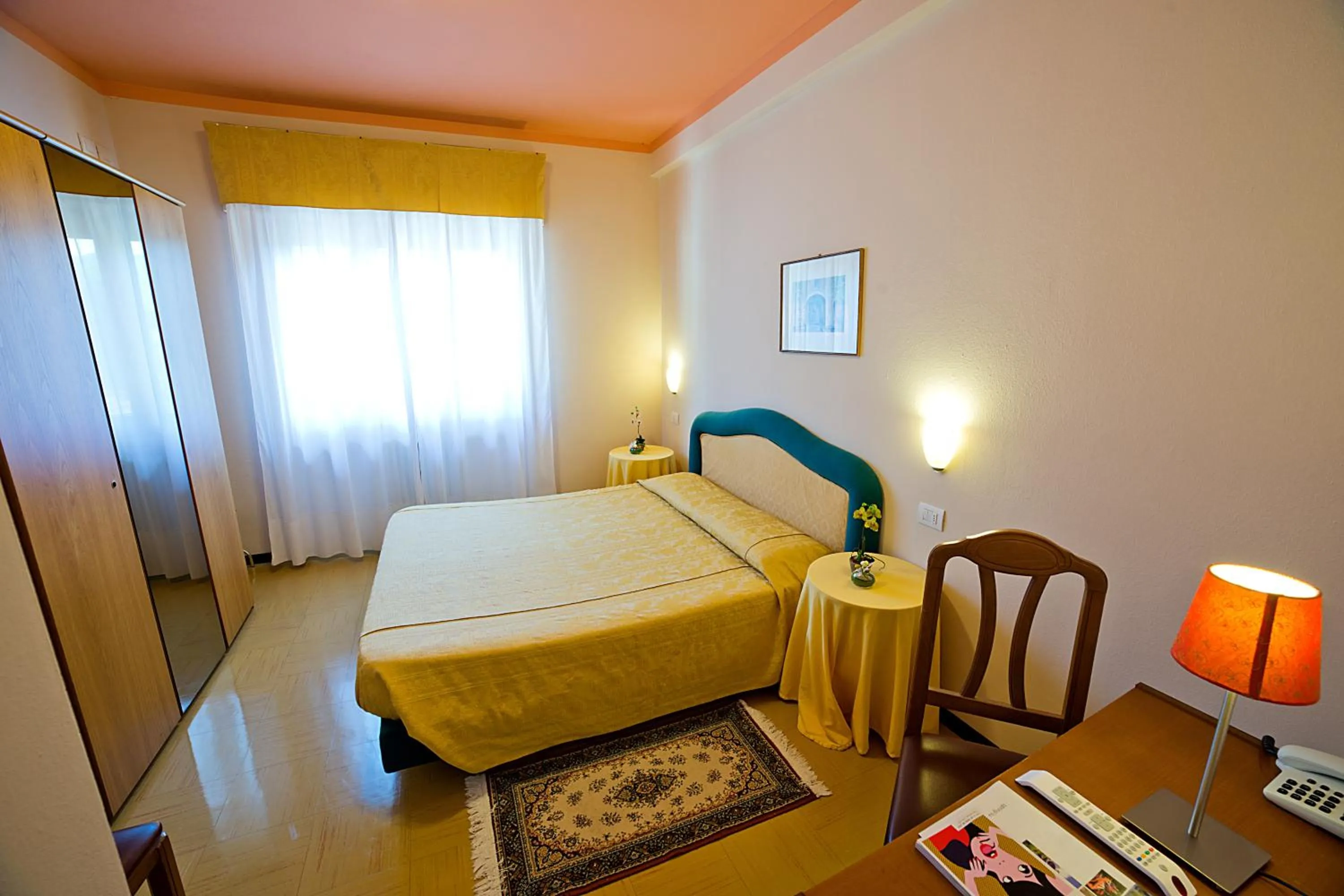 Photo of the whole room in Hotel Europa