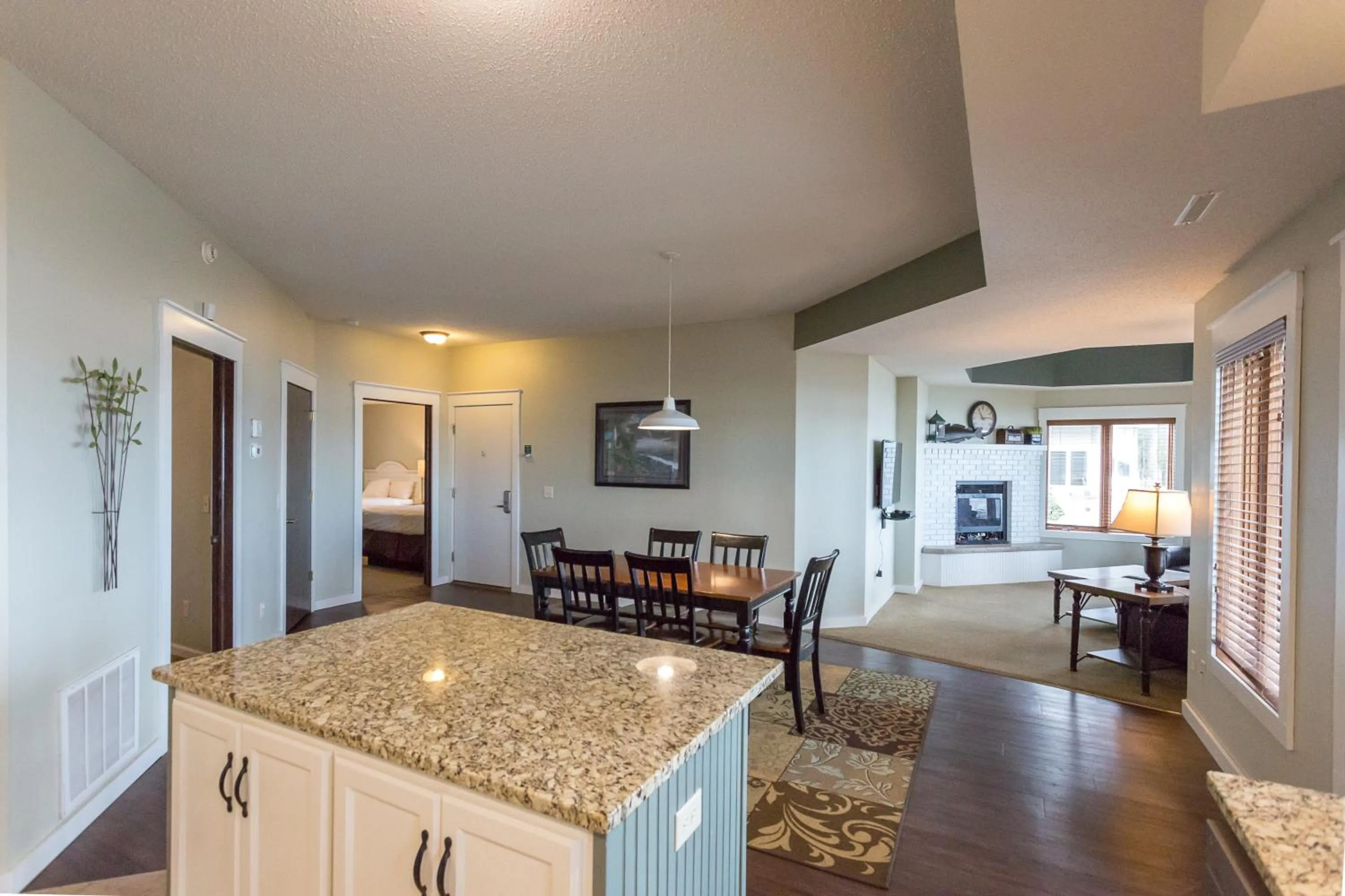 Kitchen or kitchenette in Bay Colony- Unit 764 - Lower