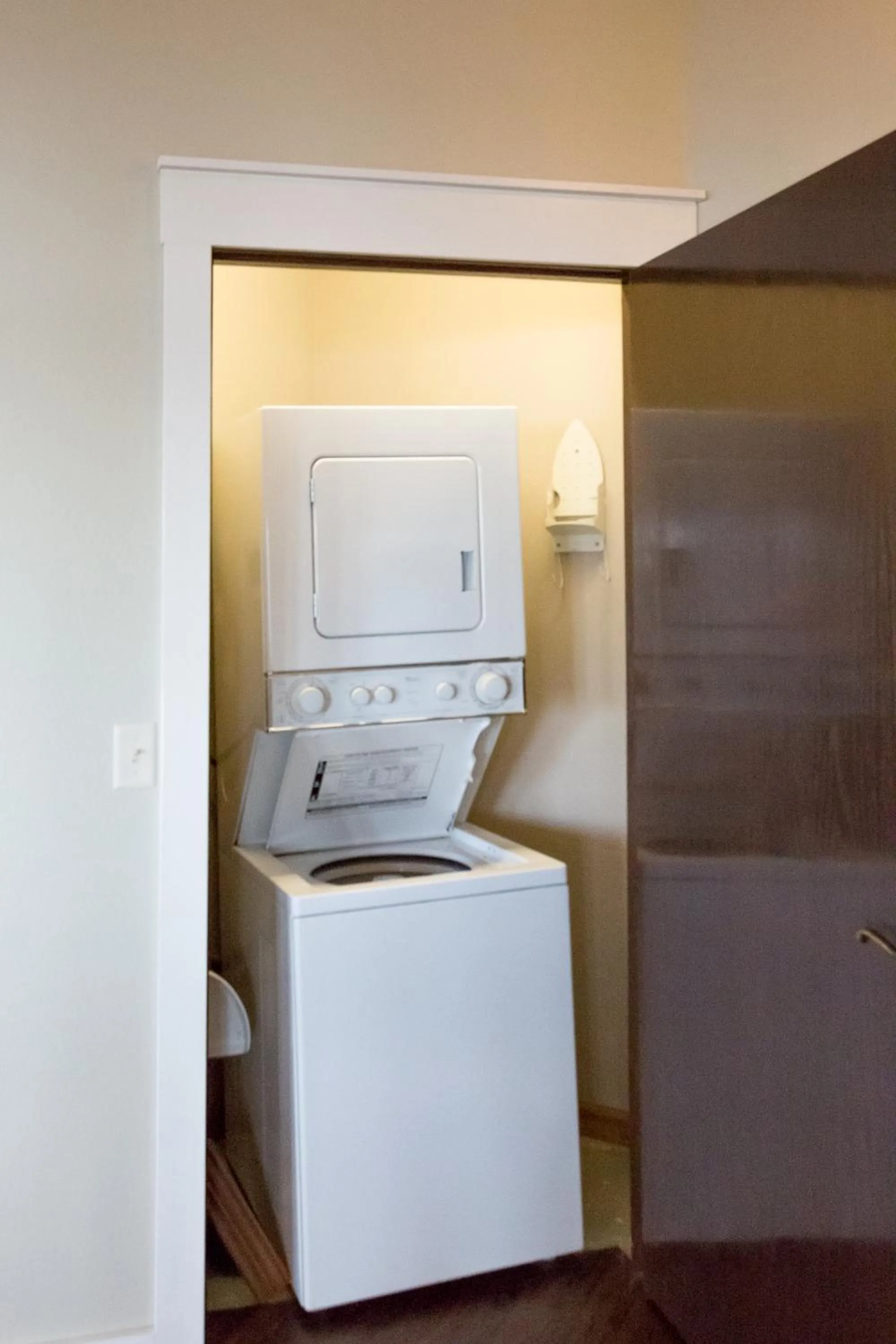 washing machine in Bay Colony- Unit 764 - Lower