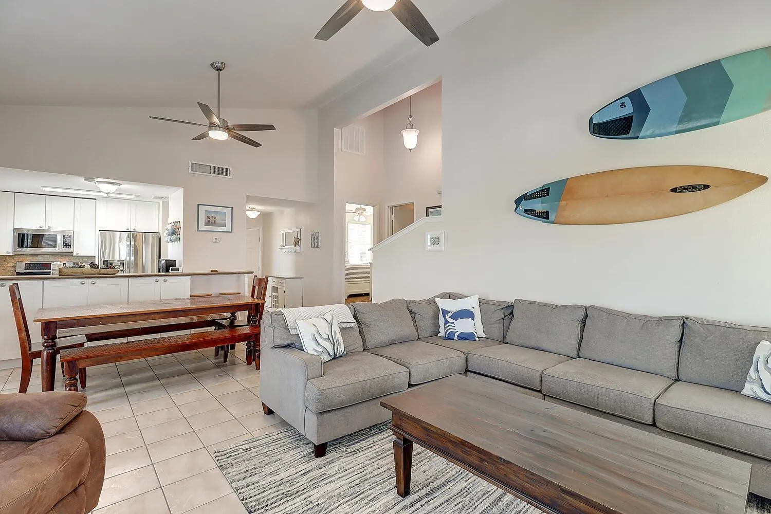 Other in It Is Fine LCV26 Pet Friendly