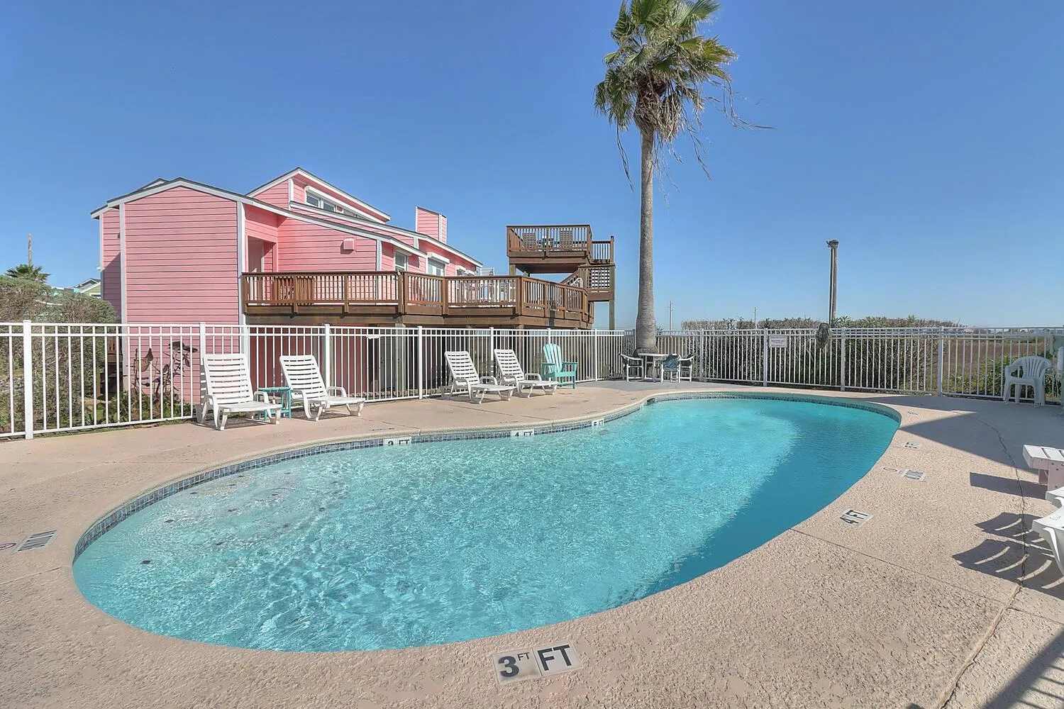 Other in It Is Fine LCV26 Pet Friendly