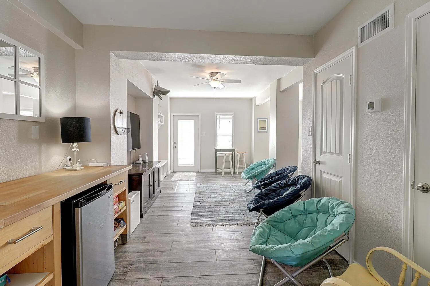 Other in It Is Fine LCV26 Pet Friendly