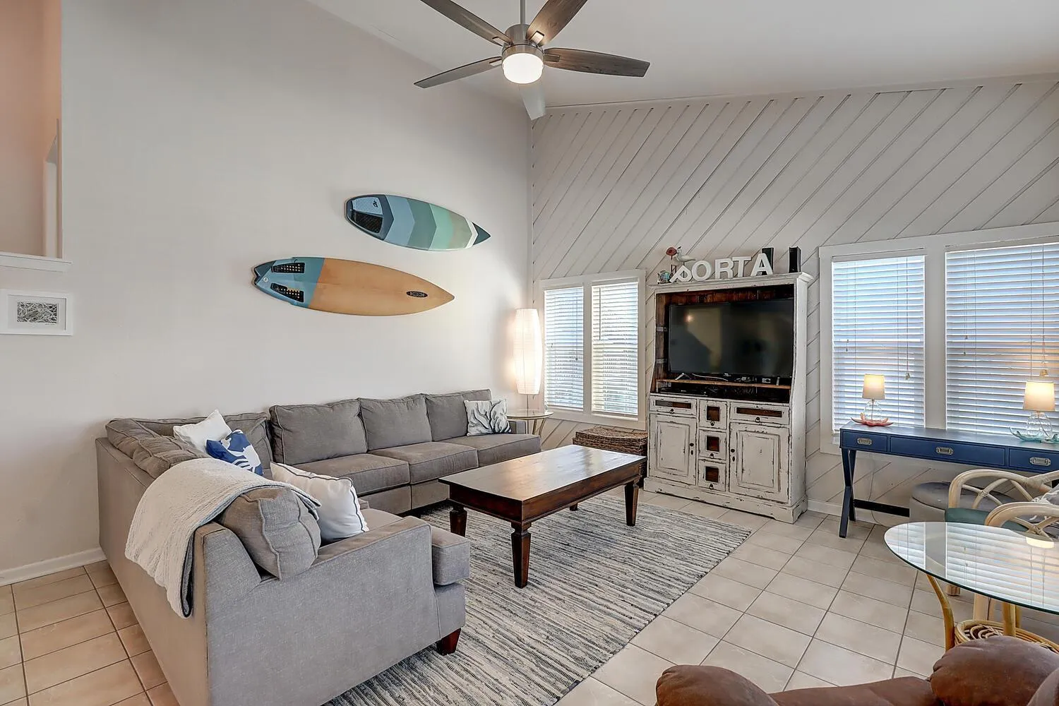 Other in It Is Fine LCV26 Pet Friendly