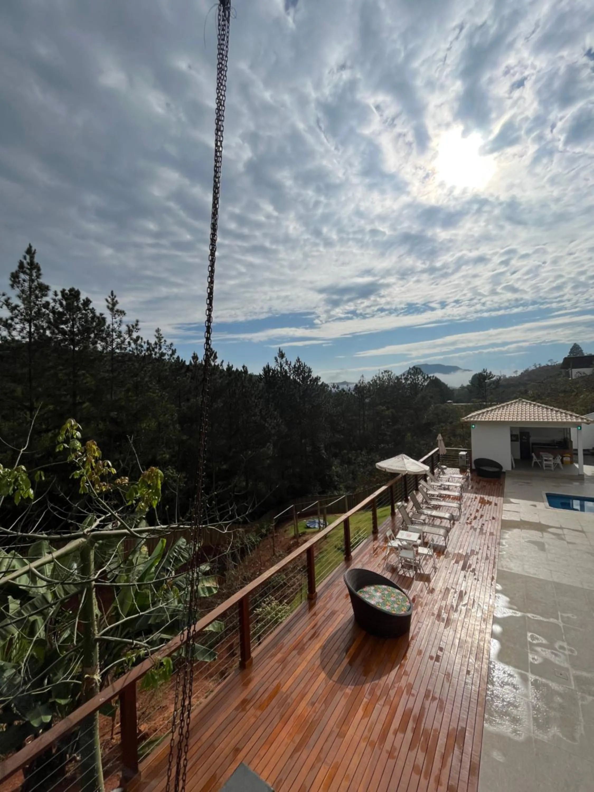 Swimming pool in Pousada Mar Mineiro Macacos