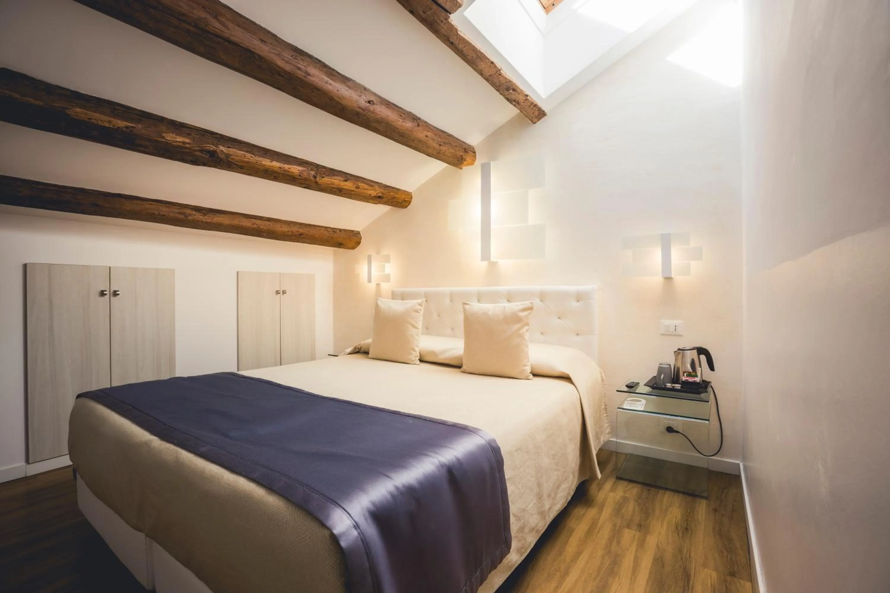 Bedroom, Bed in Locanda Ca' Lucrezia