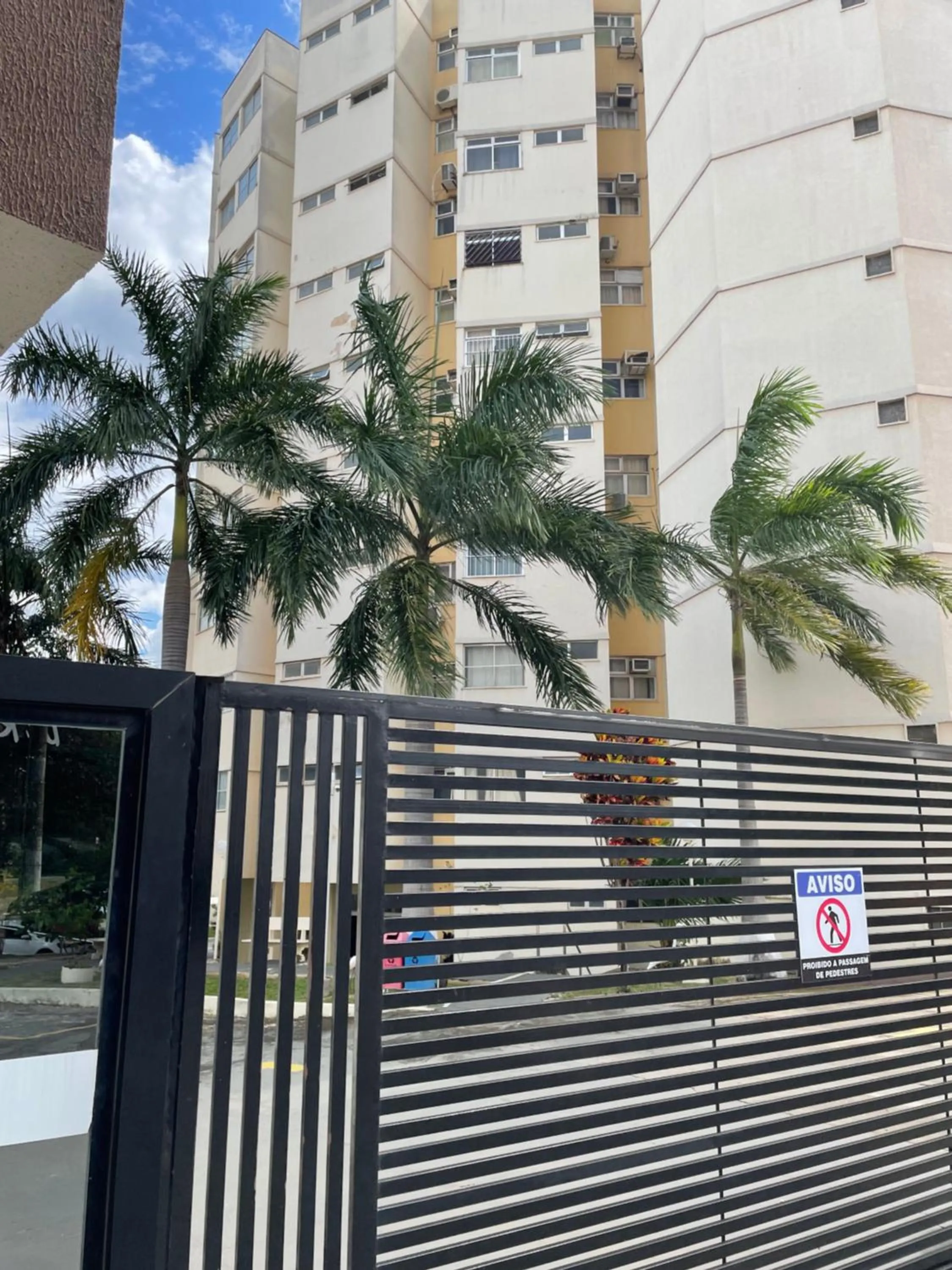 Property building in Araras Apart Service I