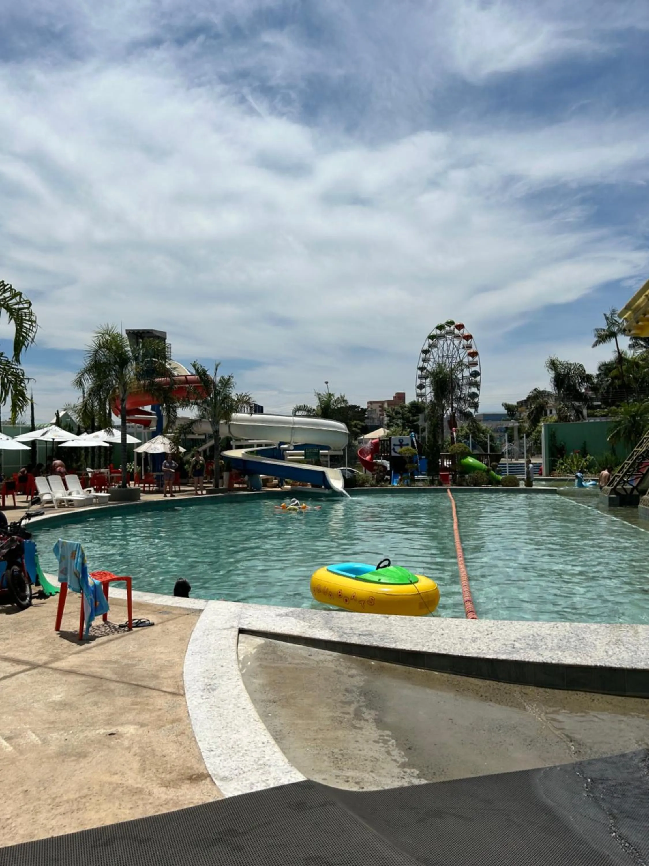 Aqua park in Araras Apart Service I