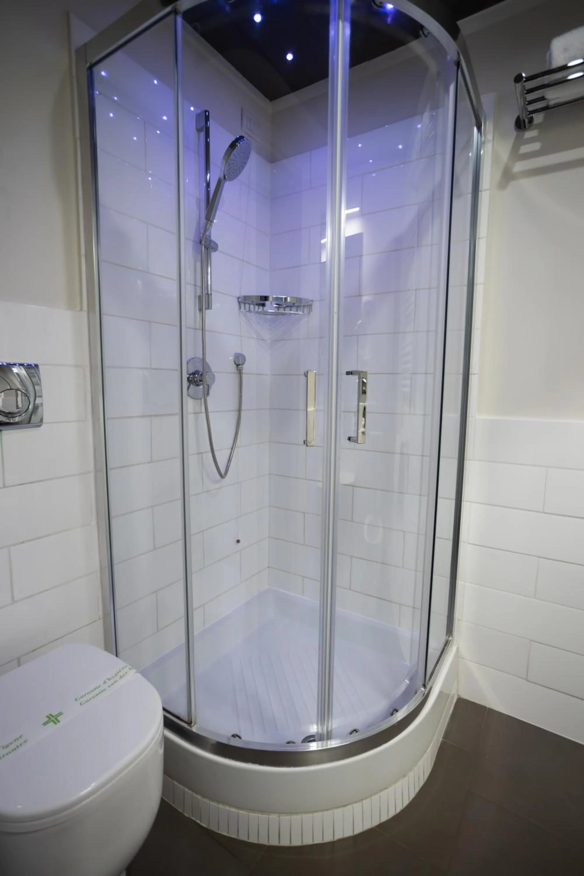 Shower in Black Hotel