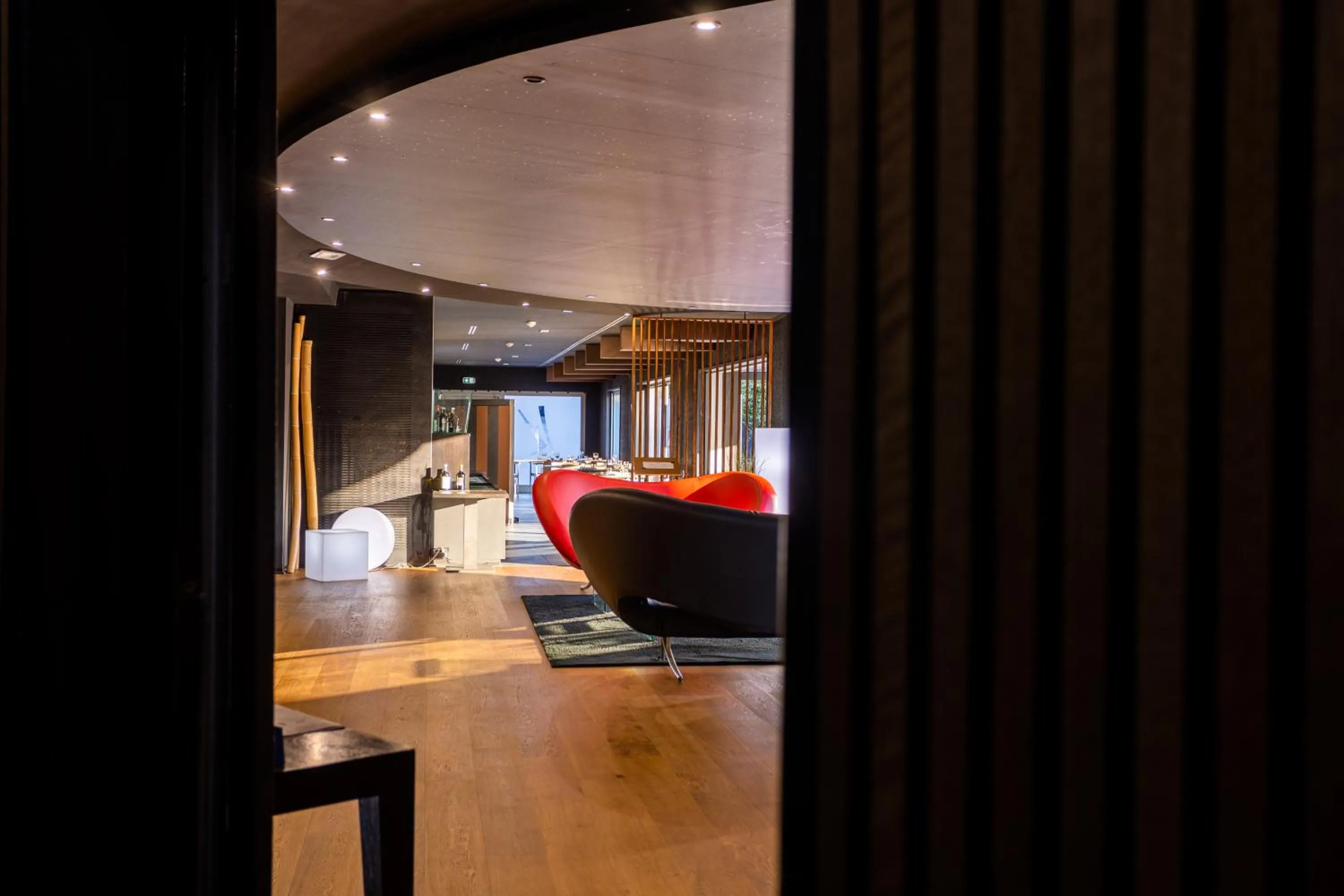 Communal lounge/ TV room in Black Hotel