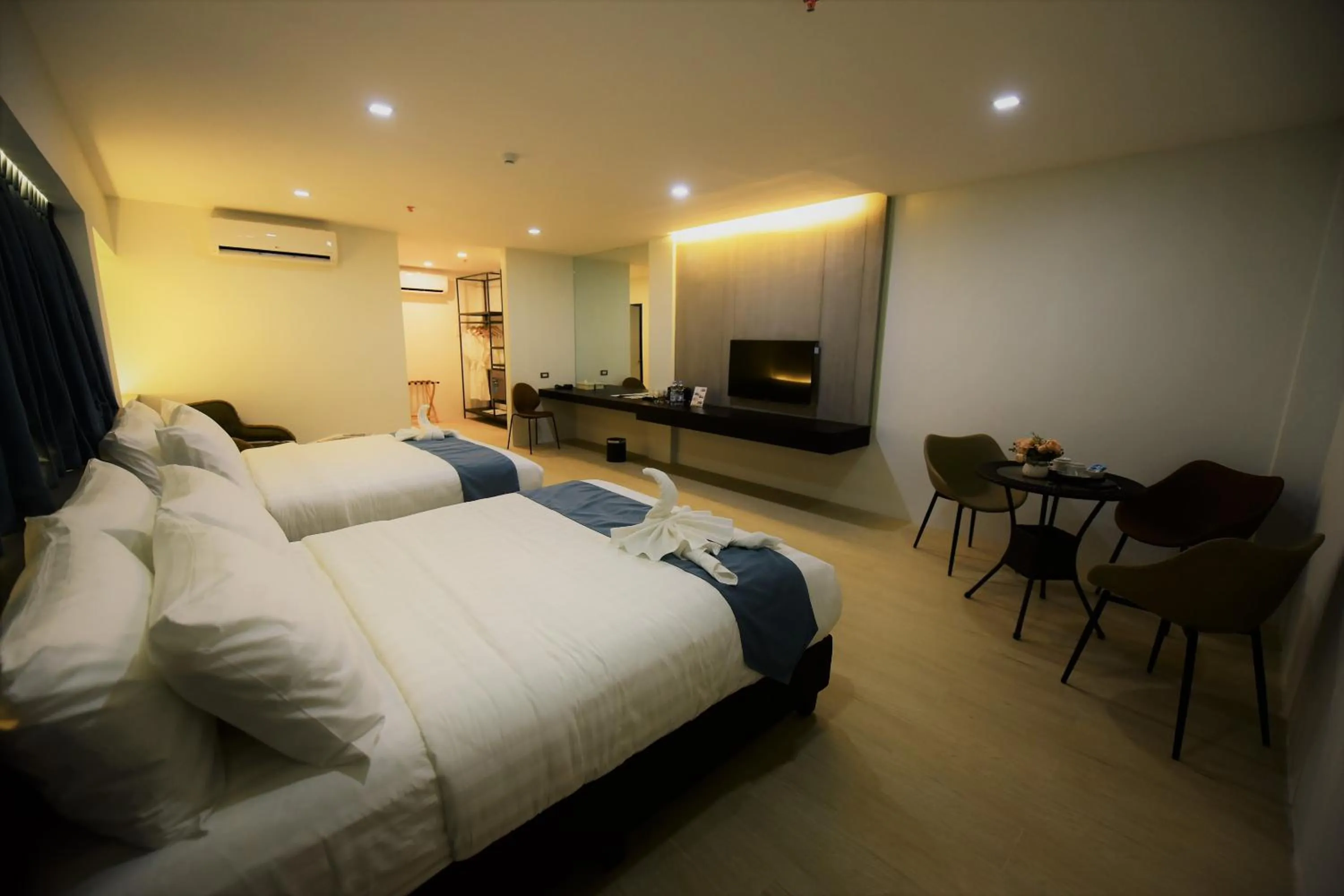 Photo of the whole room, Bed in The First Islatel