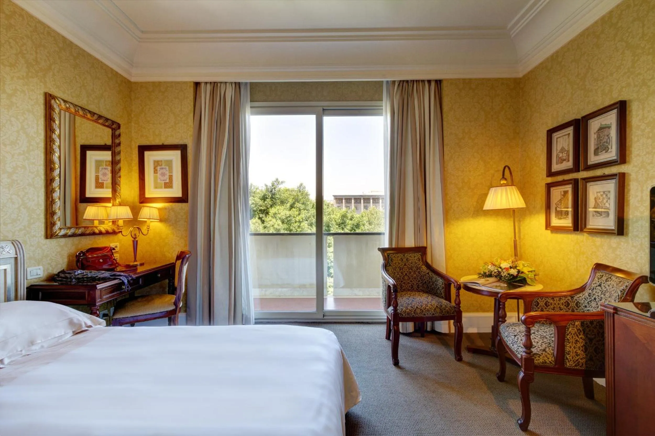 Bedroom, Bed in Mercure Catania Excelsior