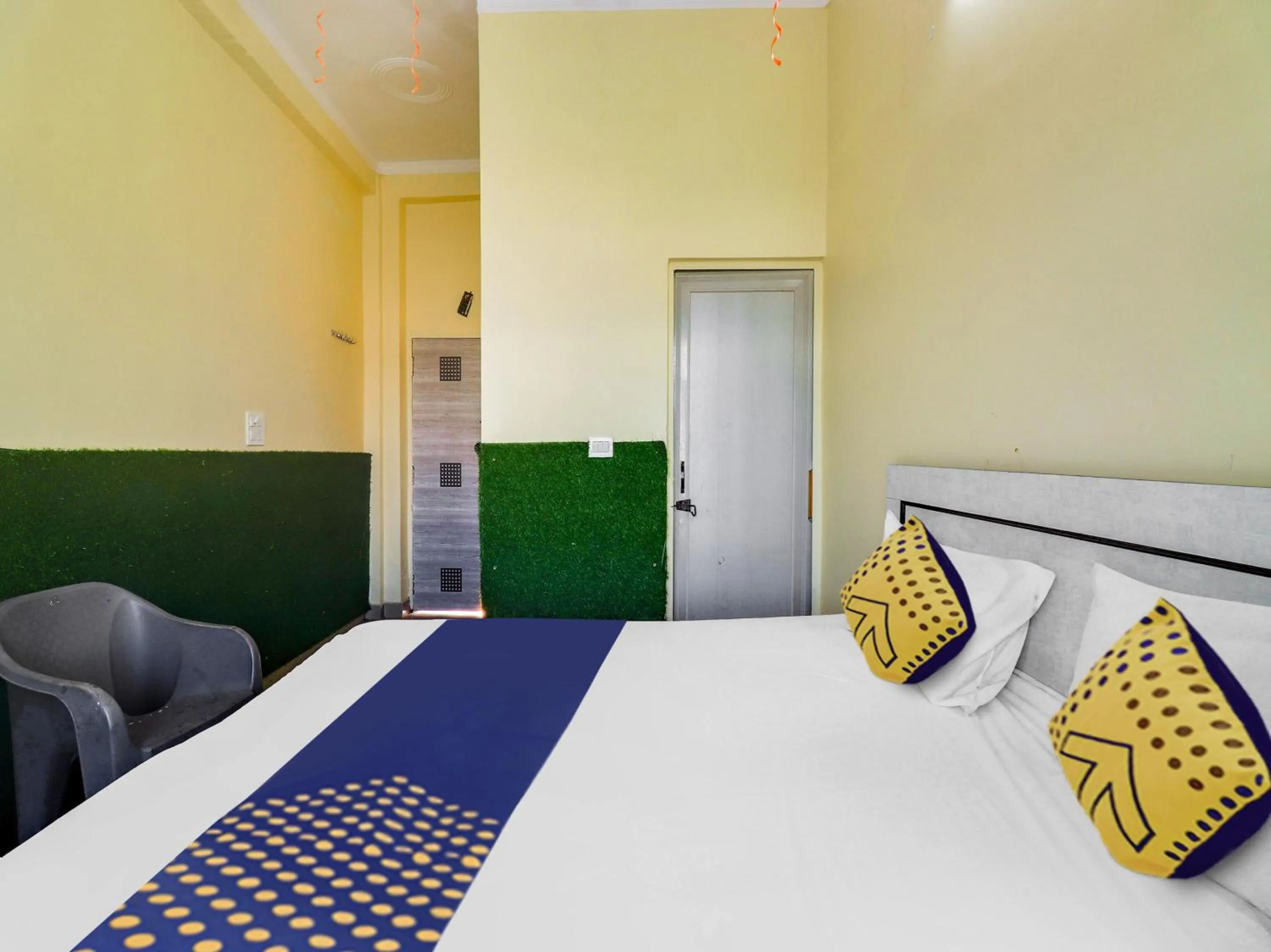 Bedroom in Hotel O Mount View