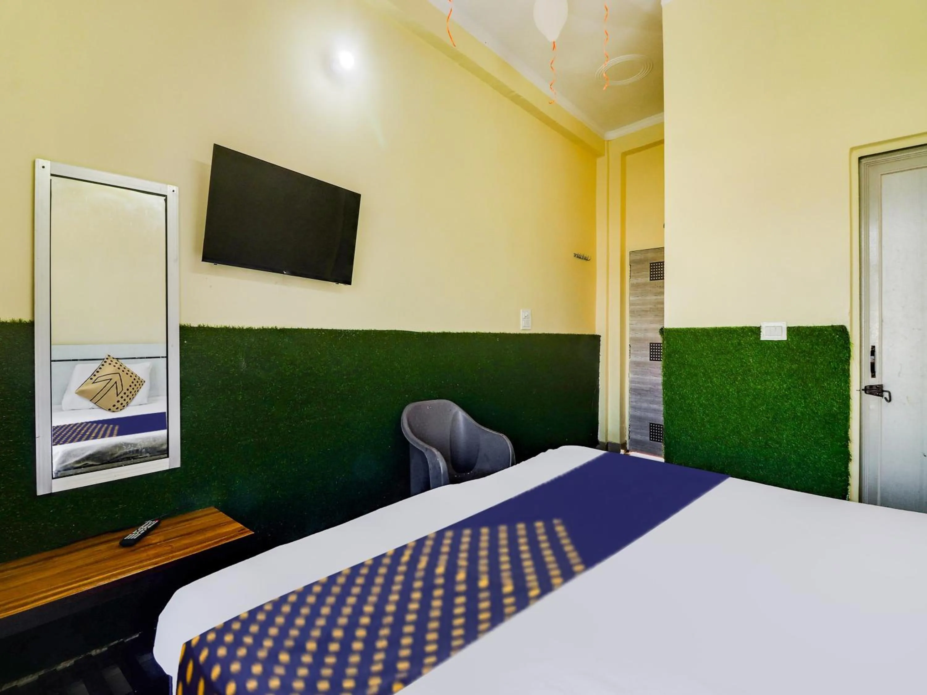 Bedroom in Hotel O Mount View