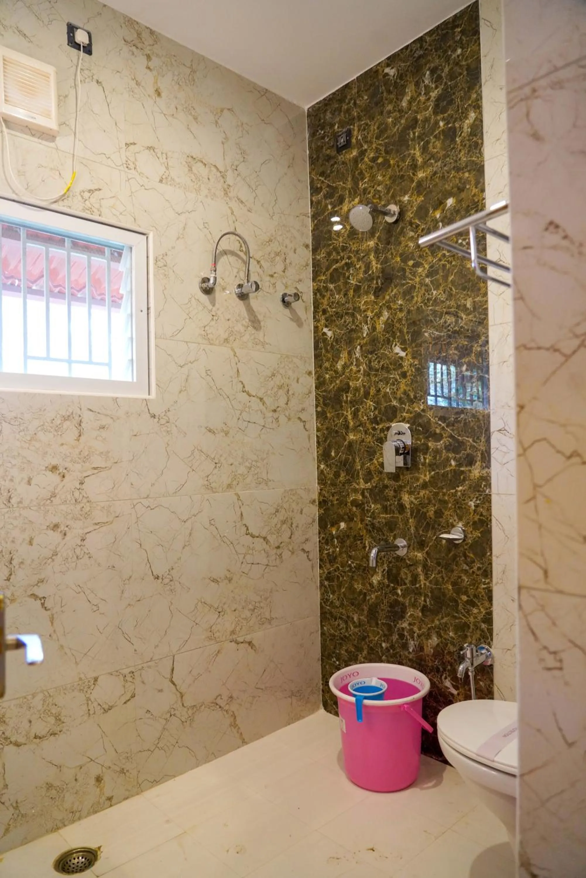 Bathroom in Bhavan Resorts