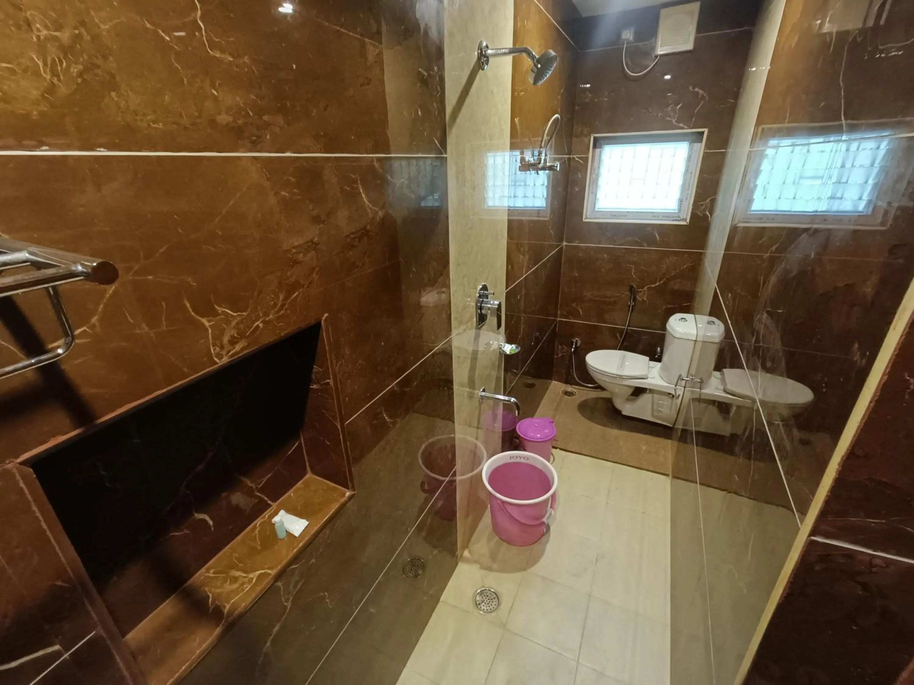 Bathroom in Bhavan Resorts