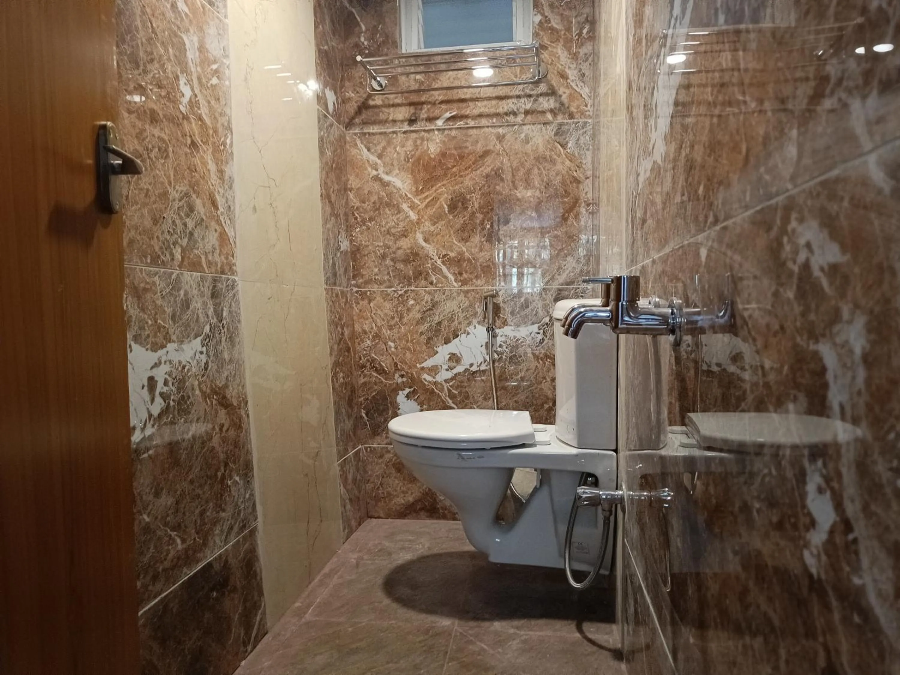 Toilet in Bhavan Resorts