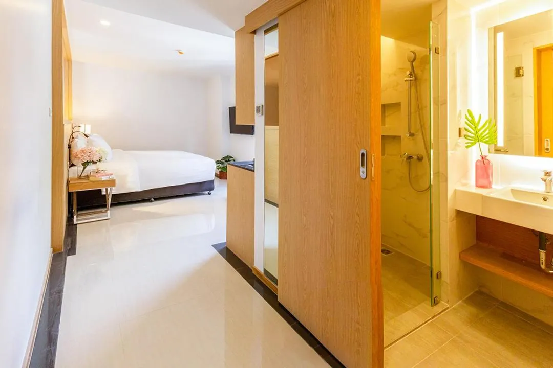 Photo of the whole room, Bed in FX HOTEL NANA