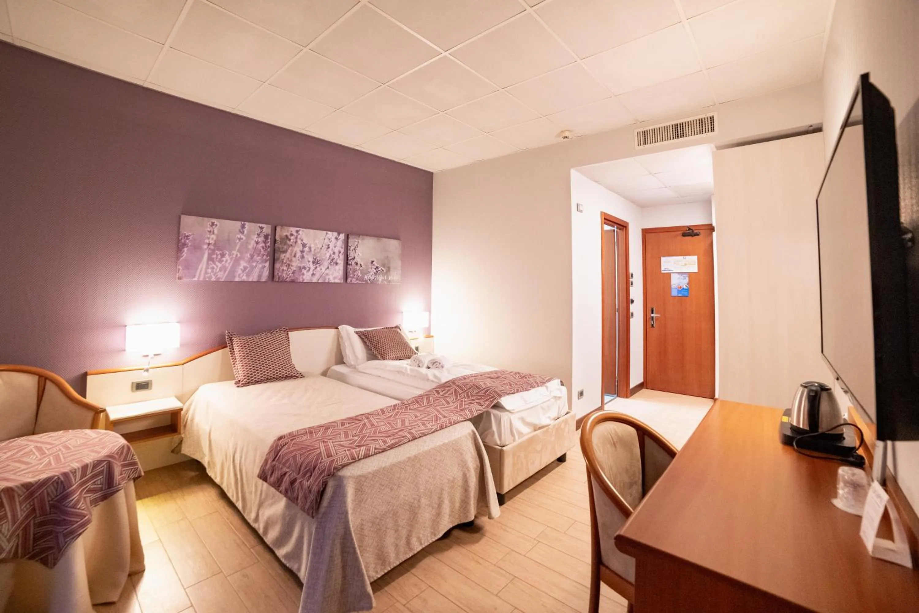 Bedroom, Bed in Hotel all'Orso