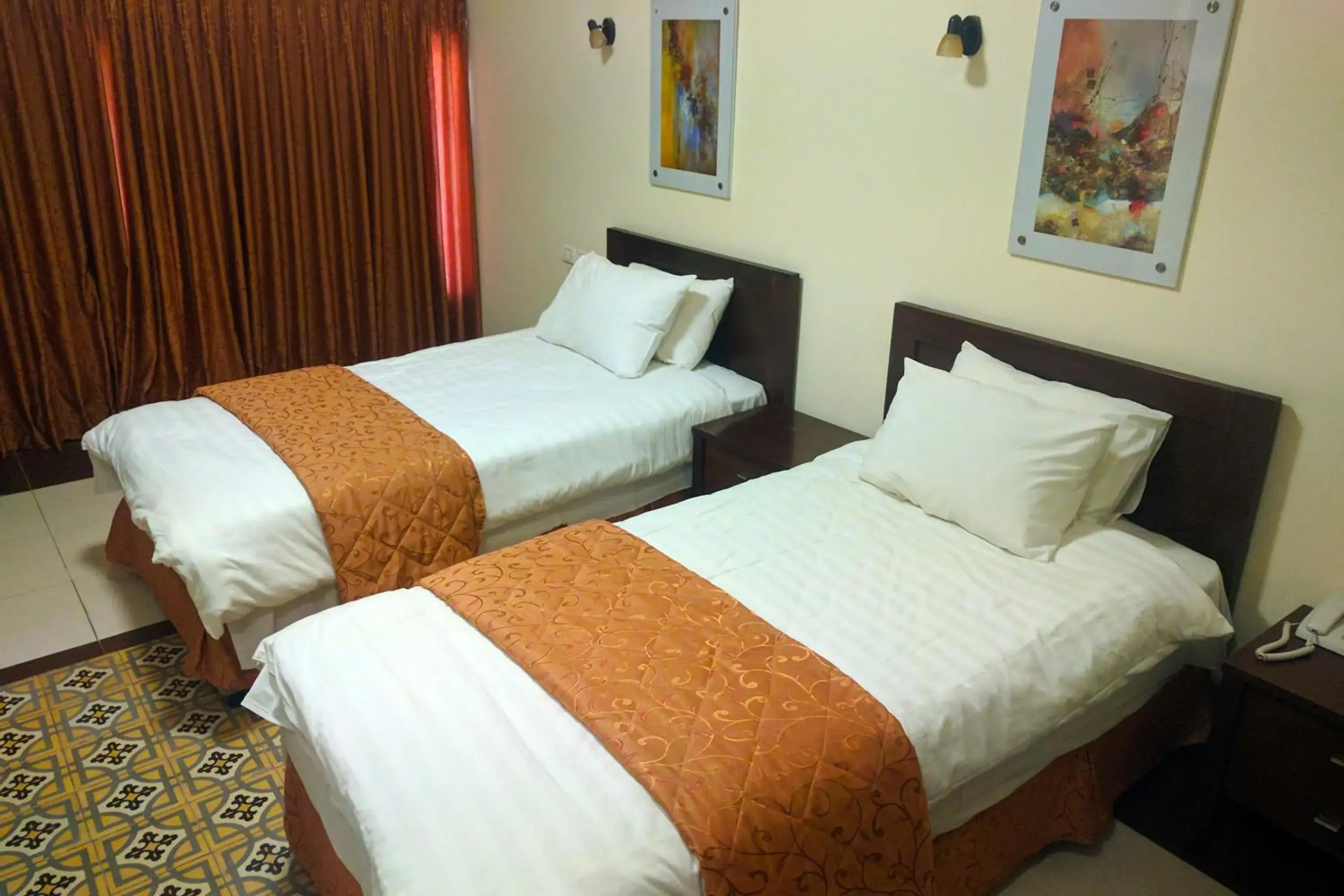 Standard Twin Room in Alhambra Palace Hotel Suites - Ramallah Standard Twin Room in Alhambra Palace Hotel Suites - Ramallah