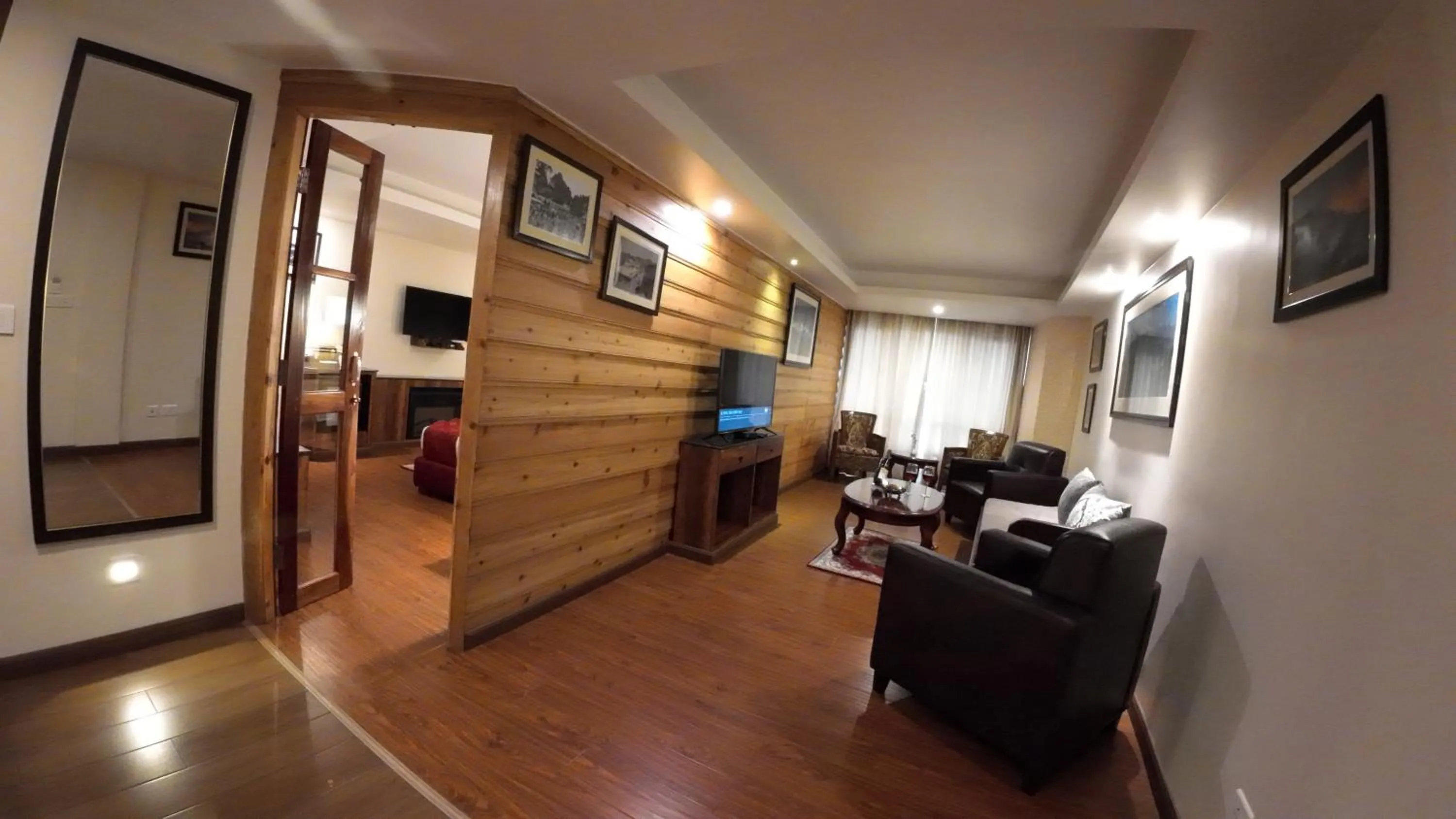 Living room in Crescent Resort, Darjeeling