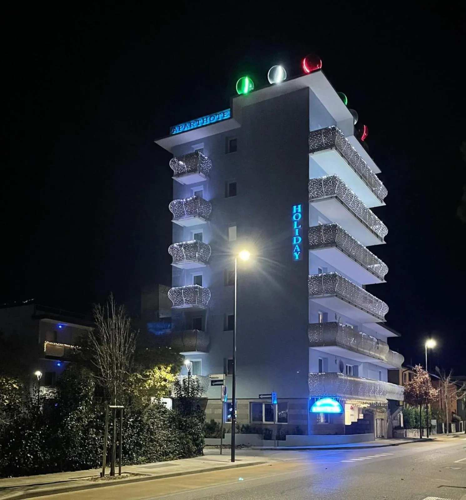 Property building in Appart-Hotel Holiday