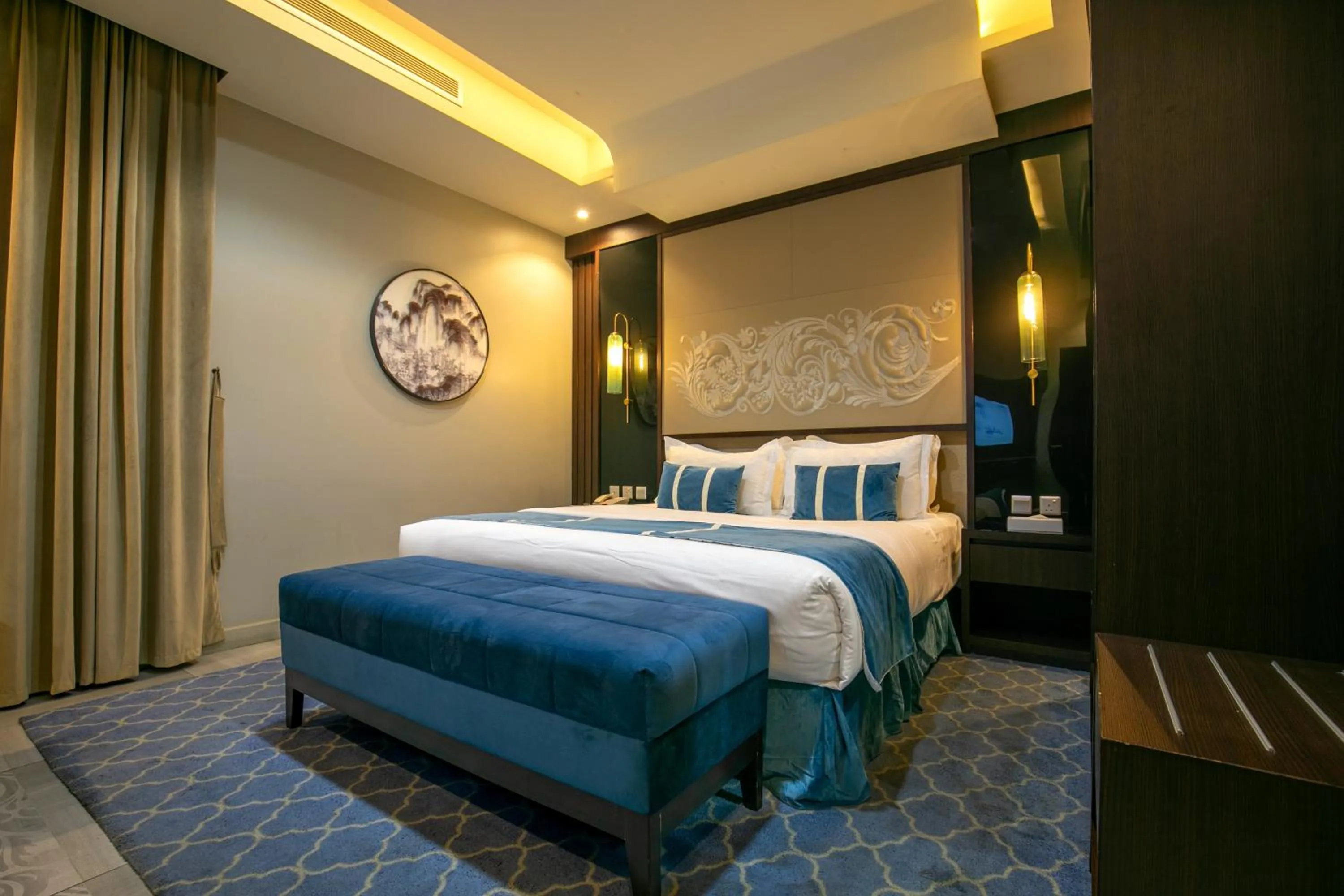 Bedroom, Bed in Royal Boutique Hotel