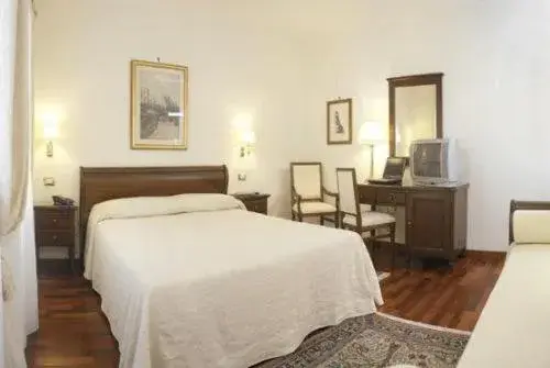 Double Room - single occupancy in Villa Crispi Double Room - single occupancy in Villa Crispi