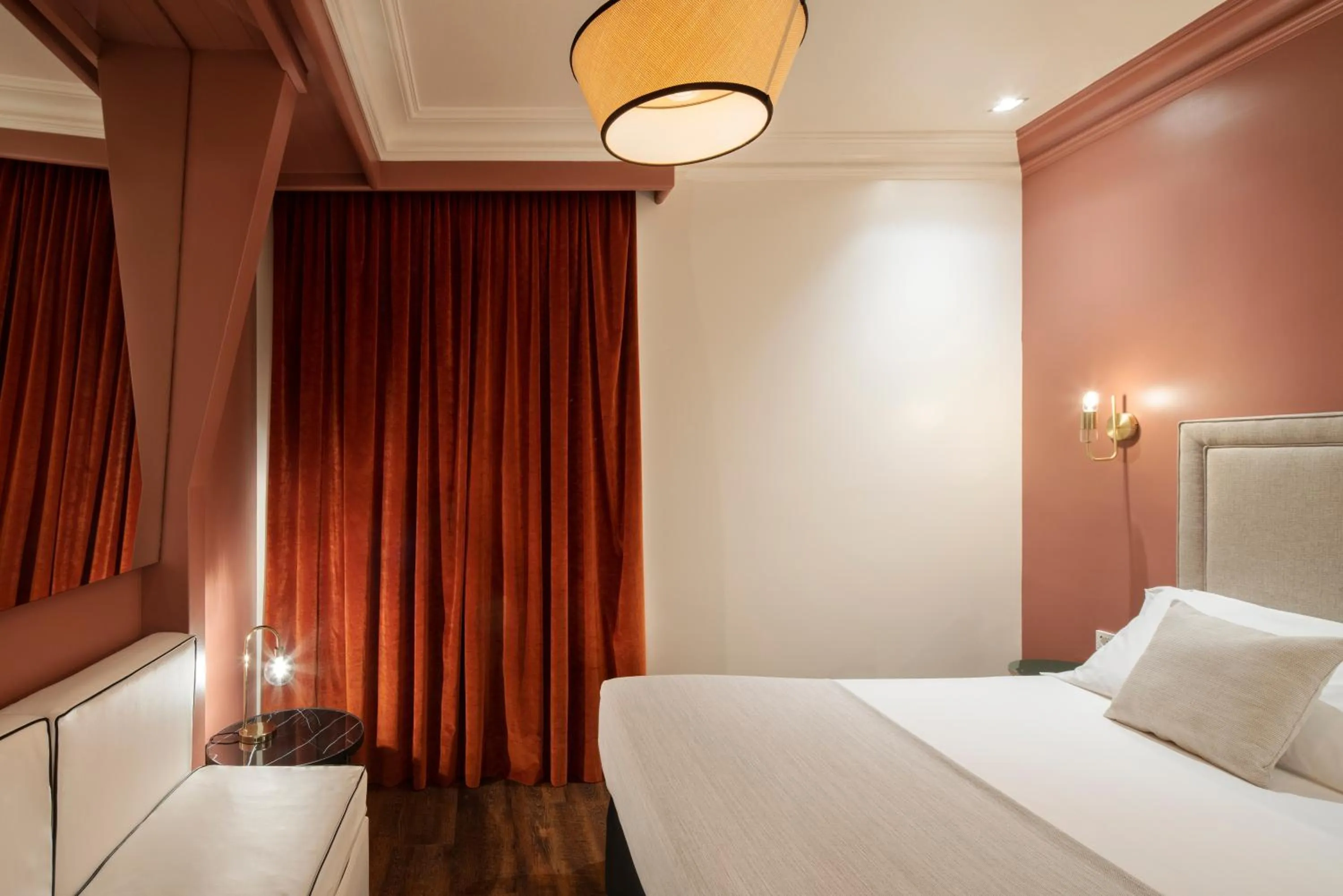 Shower, Bed in H Regas Adults Only