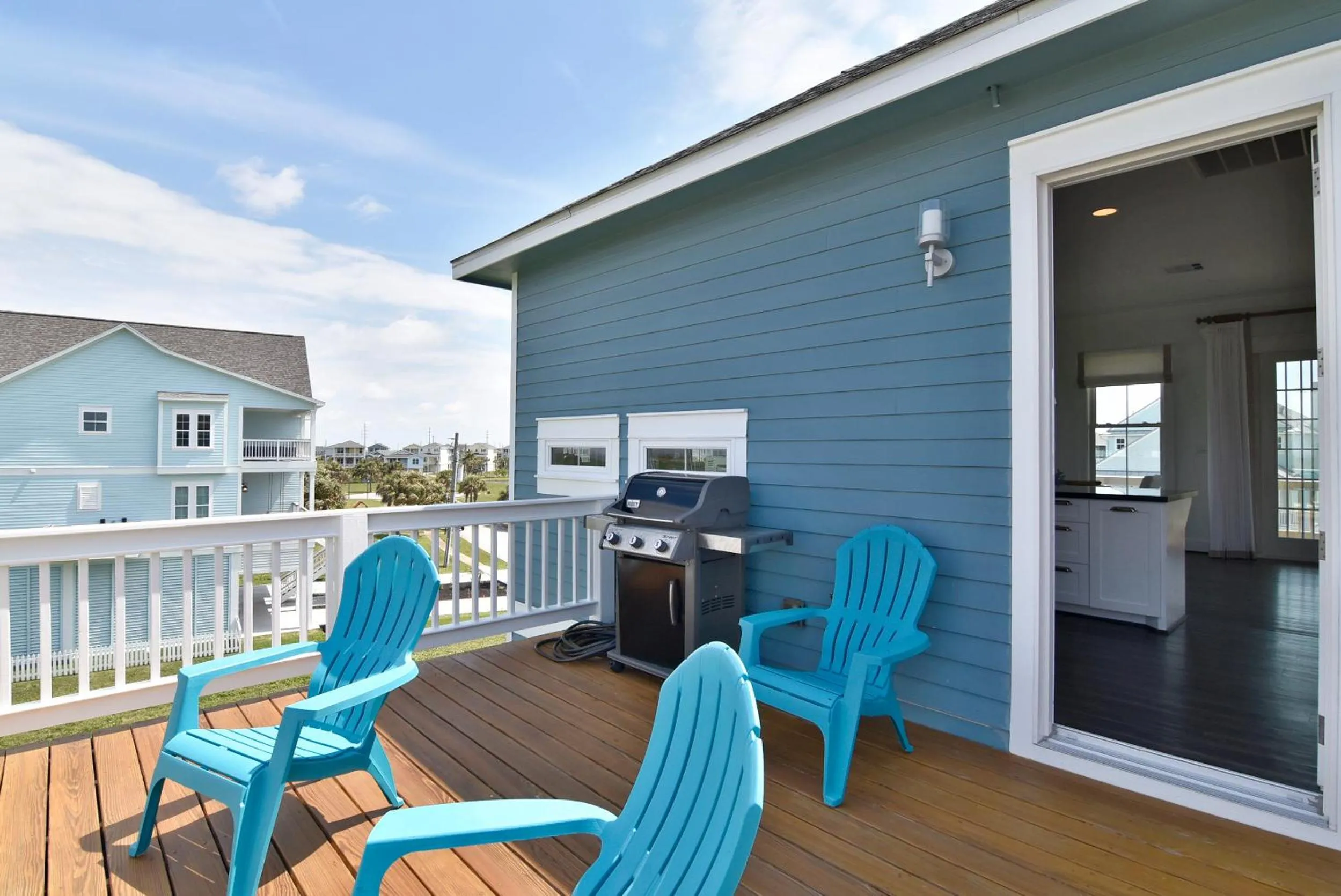 Property building in Wine Down