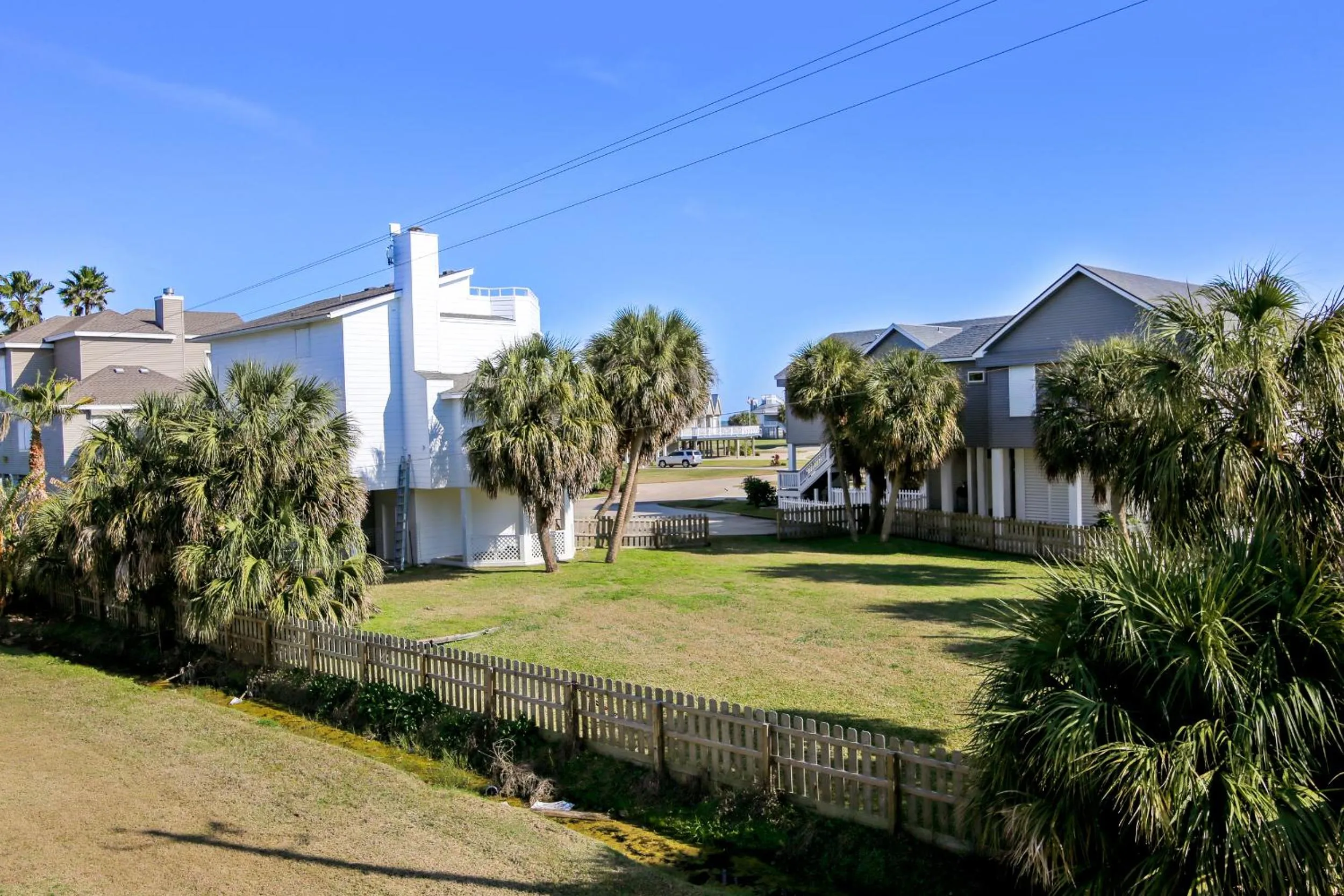 Property building in Mutiny on the Bounty