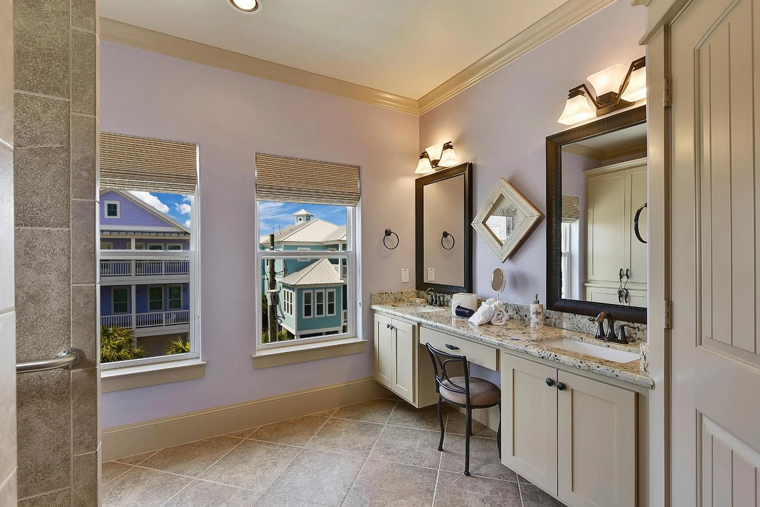 Kitchen or kitchenette in Neptunes Sanctuary