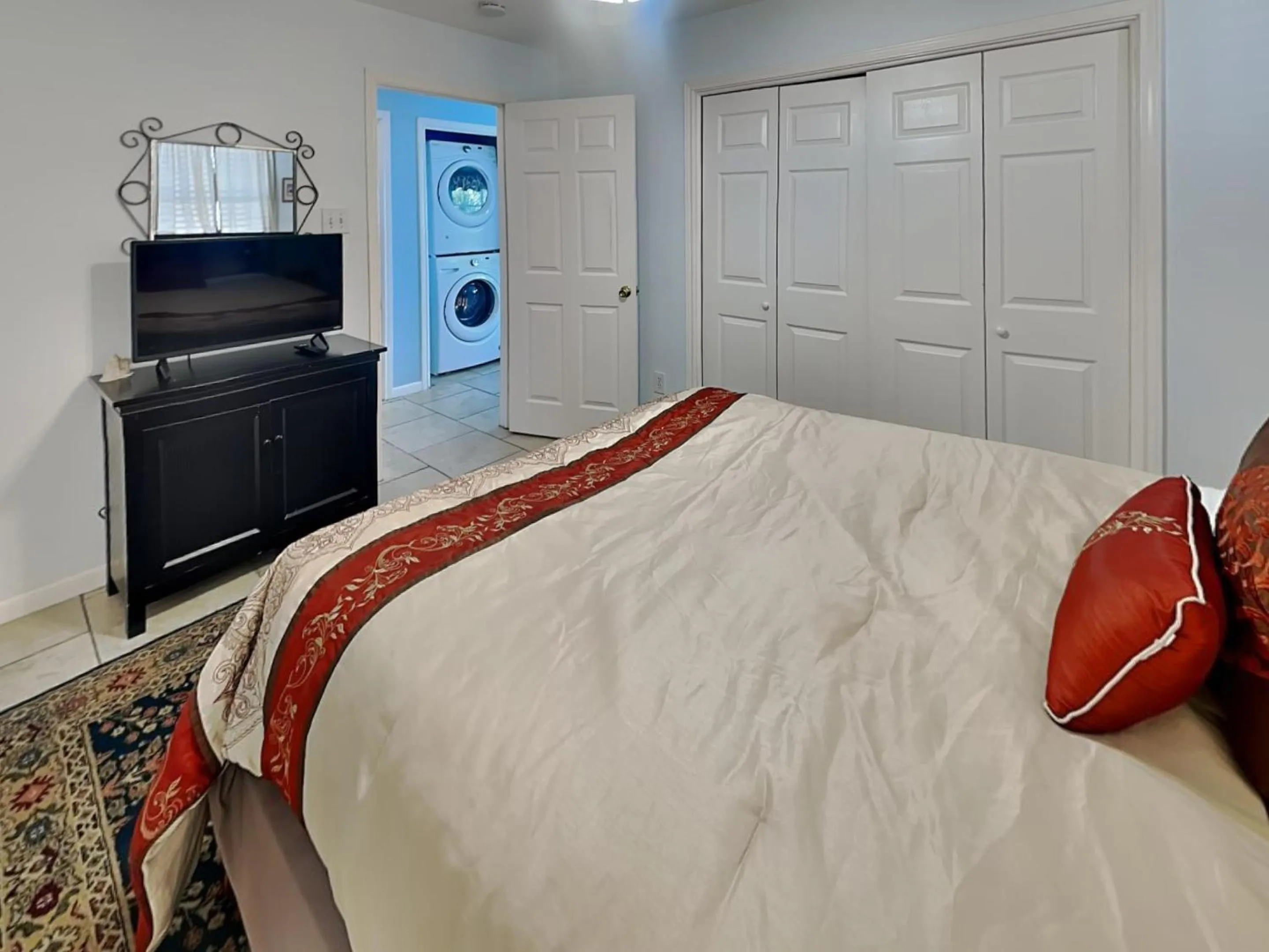 Bed in Catch of the Day