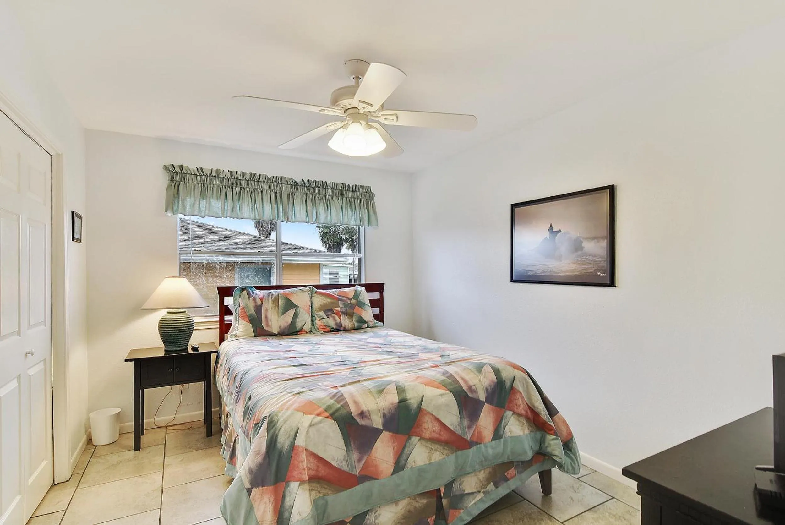 Bed in Catch of the Day