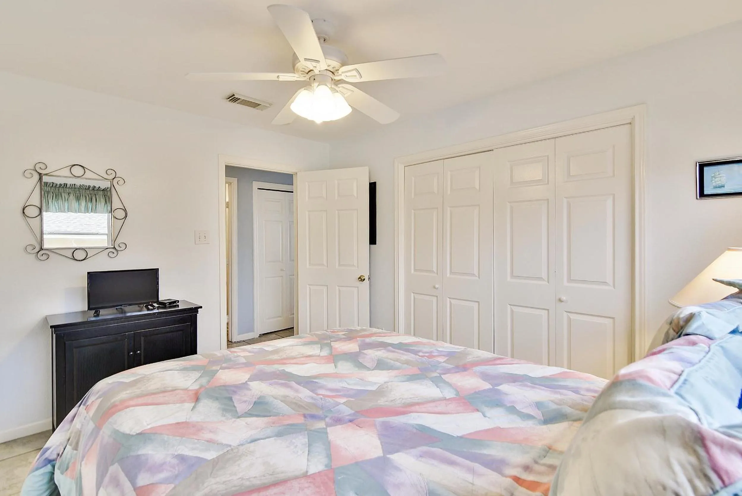 Bed in Catch of the Day