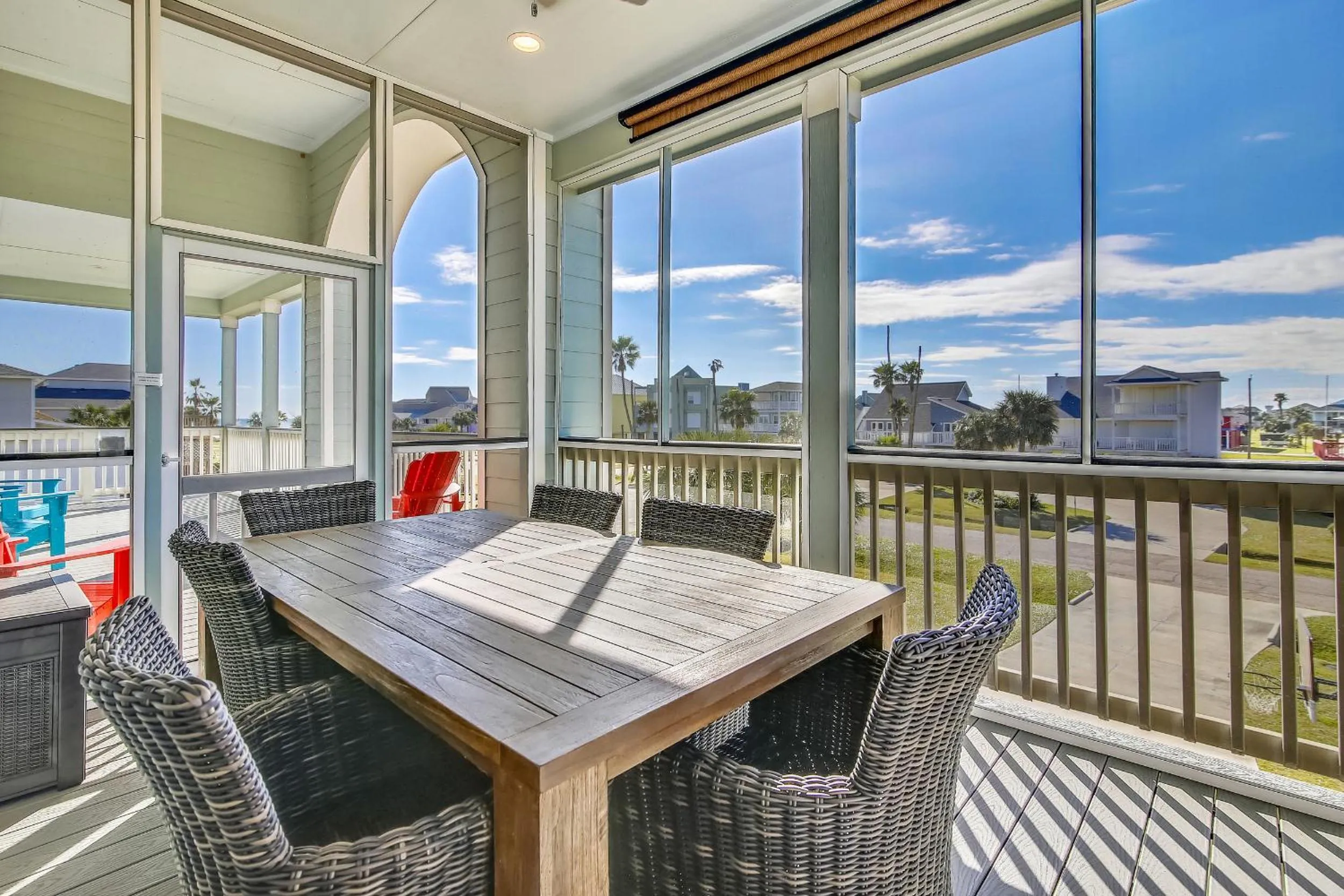 Property building in Sandpiper Treasure