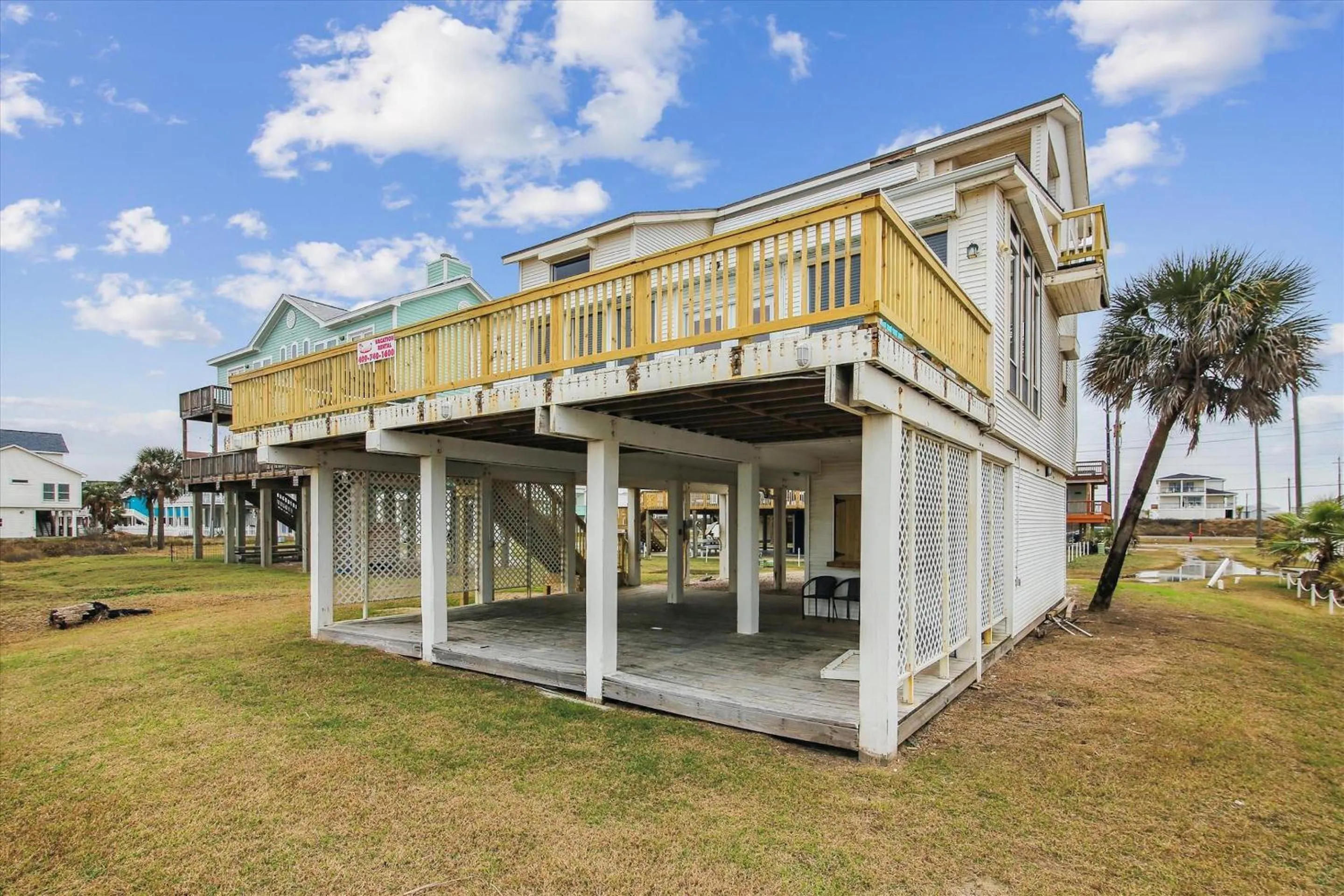 Property building in Brannens Beachfront