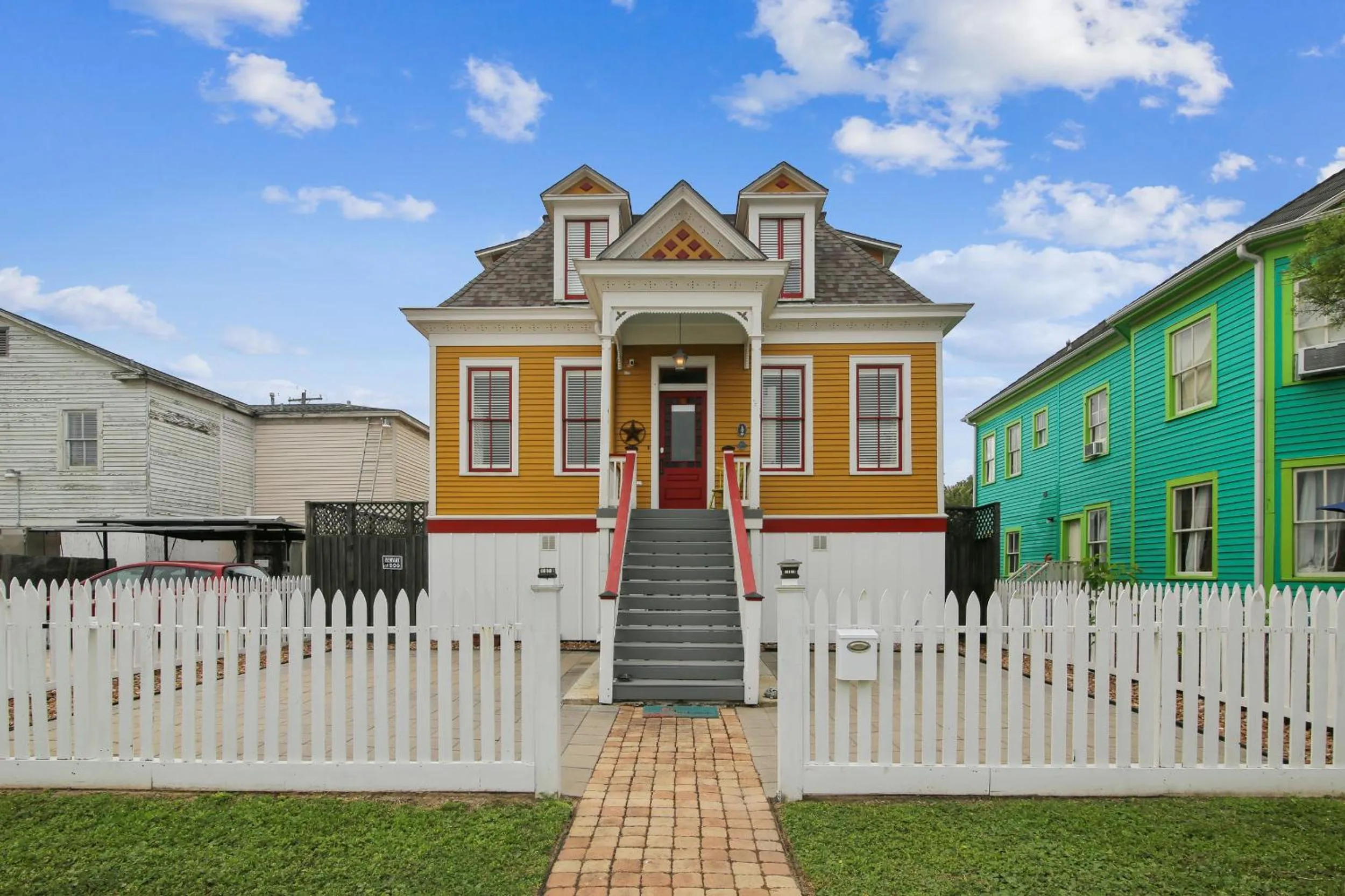 Property building in AbFab Seaside Cottage