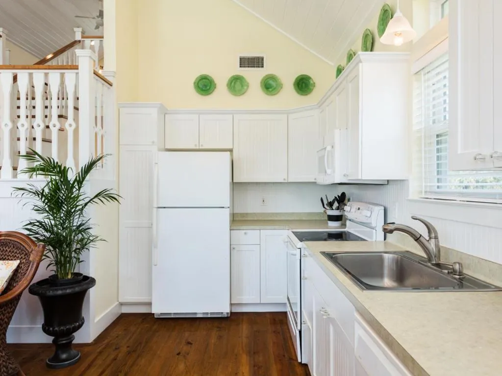 Kitchen or kitchenette in Once Upon a Tide