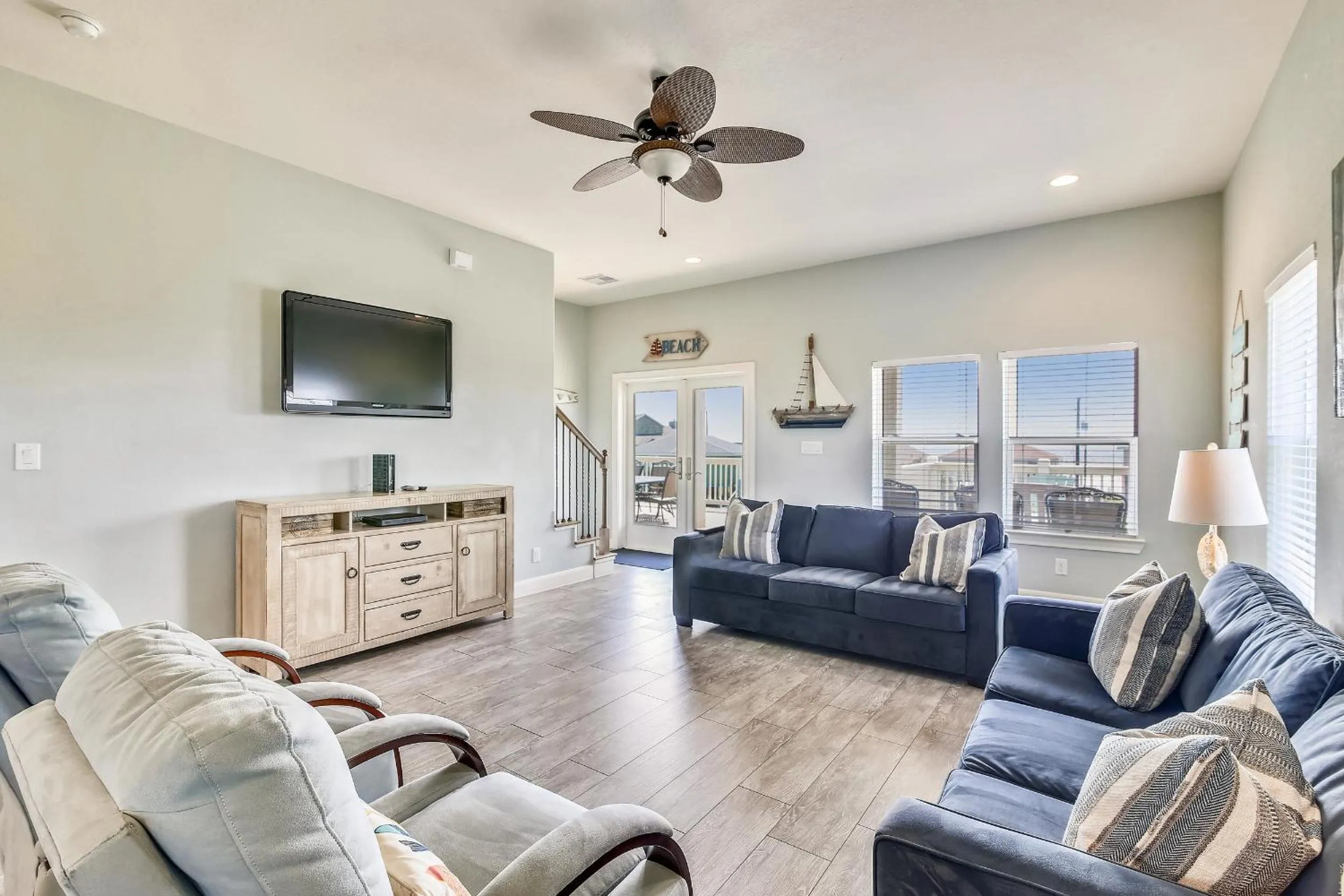 Living room in A Salty Kiss